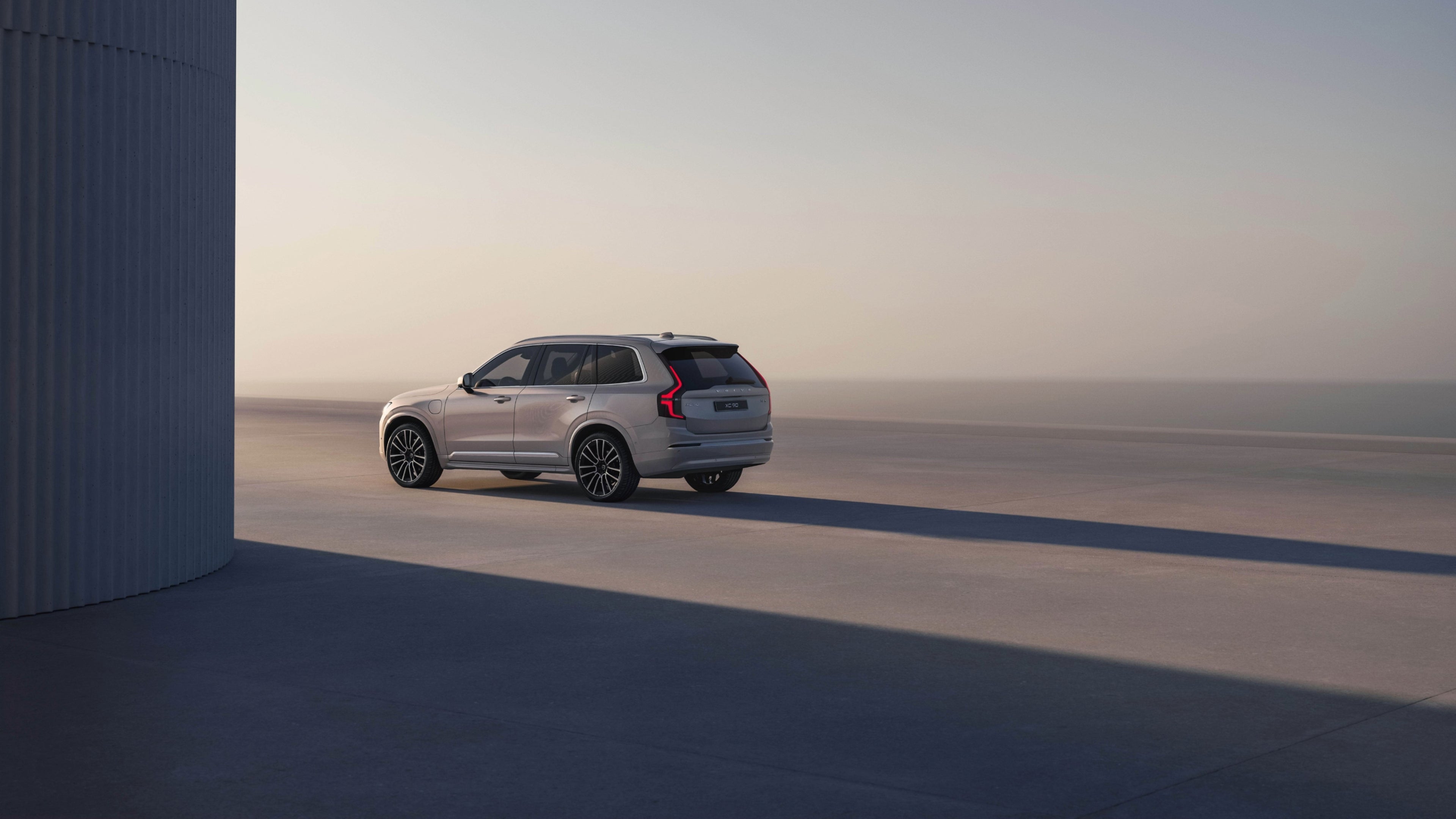 Novo XC90 numa estrada