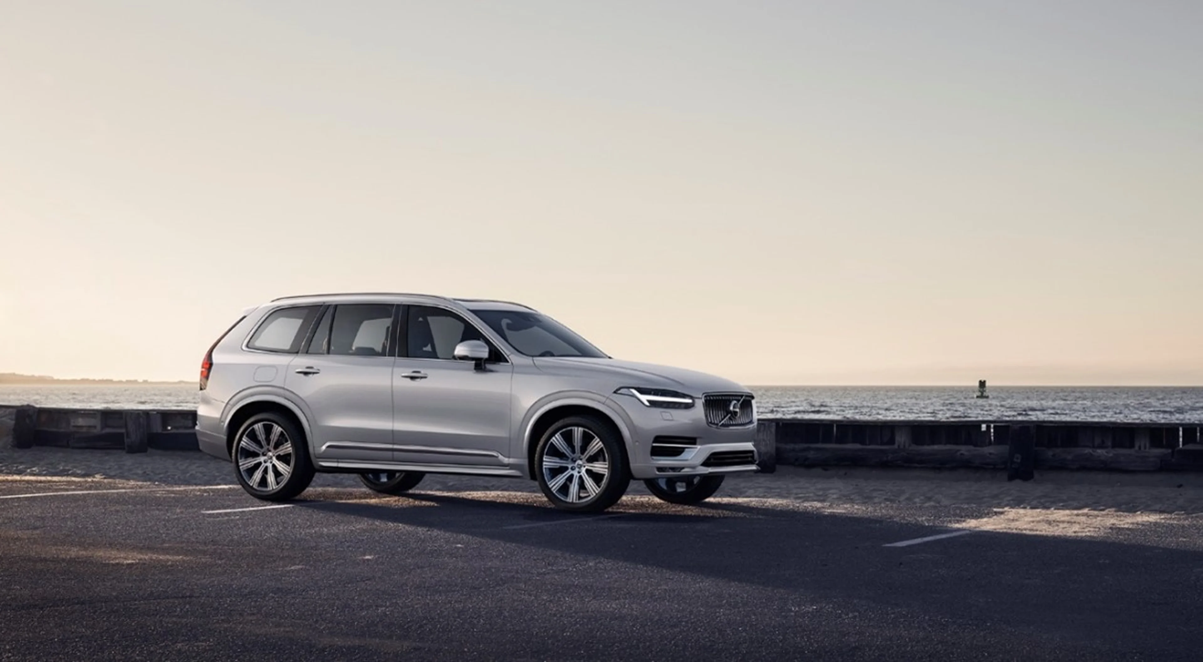 Pure electric Volvo C40 Recharge on Ghent production line.