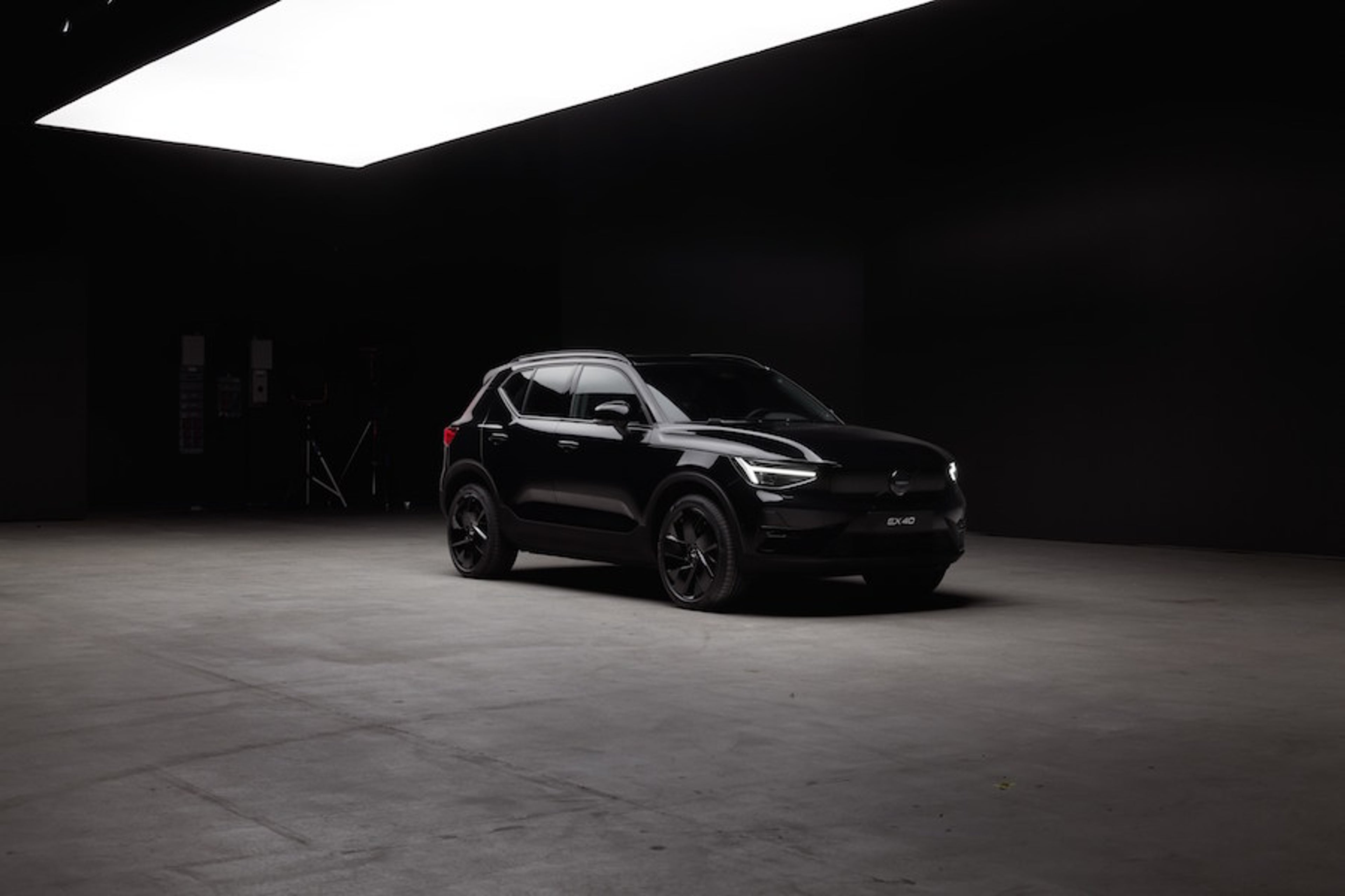 EX40 Black Edition