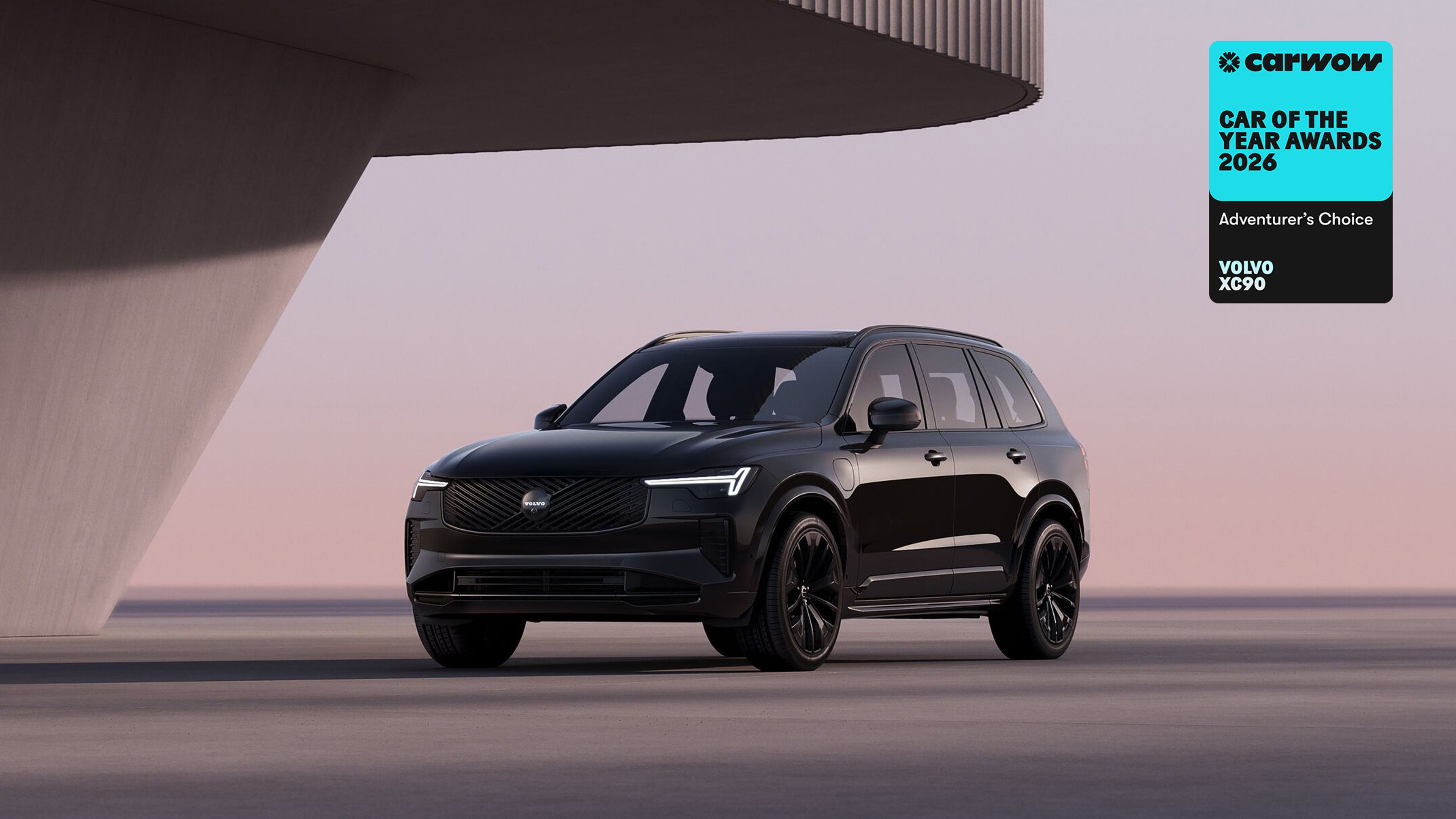XC90 Black Edition with sunset background and Carwow Award logo