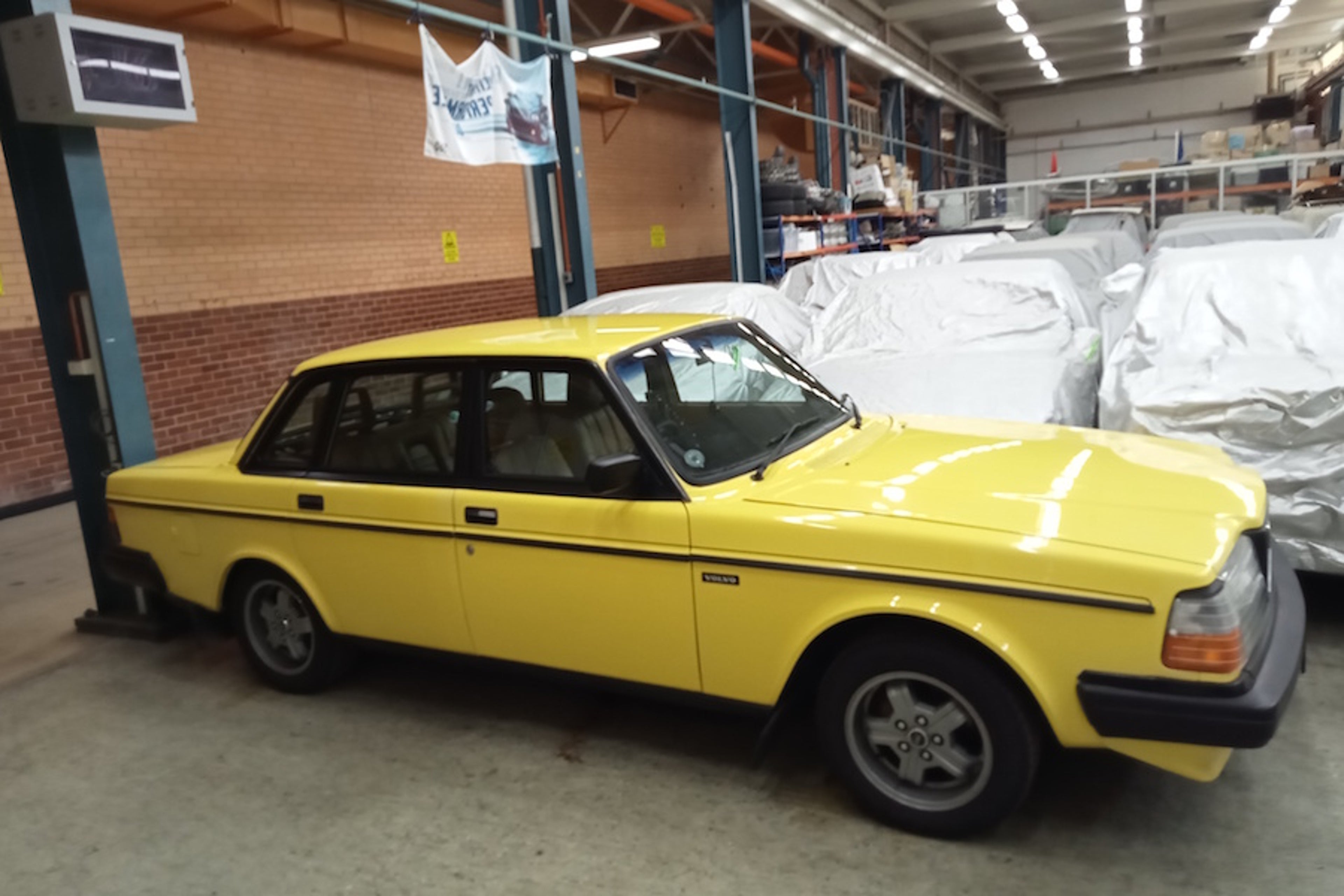Volvo 165