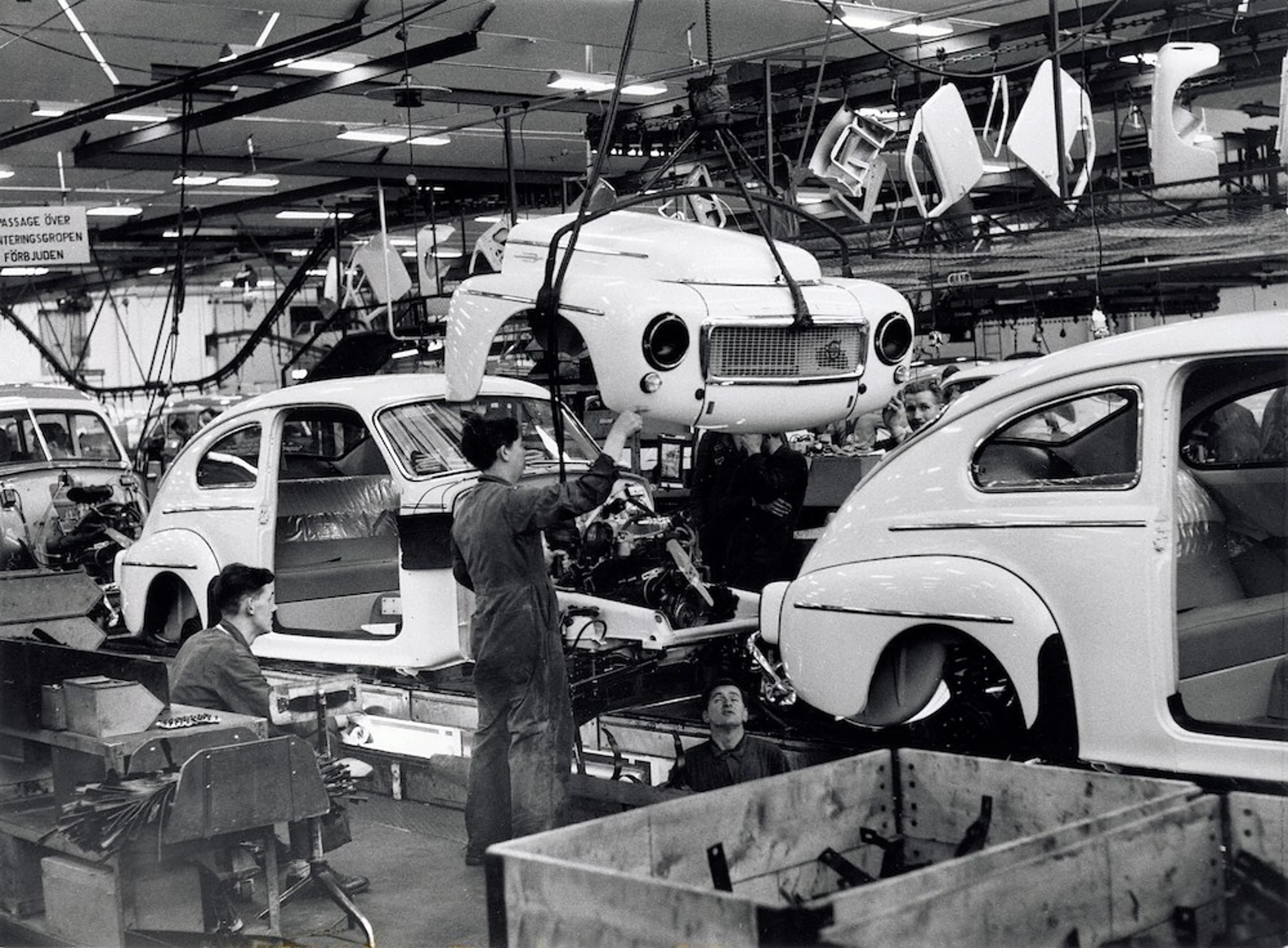Produktion des Volvo PV444