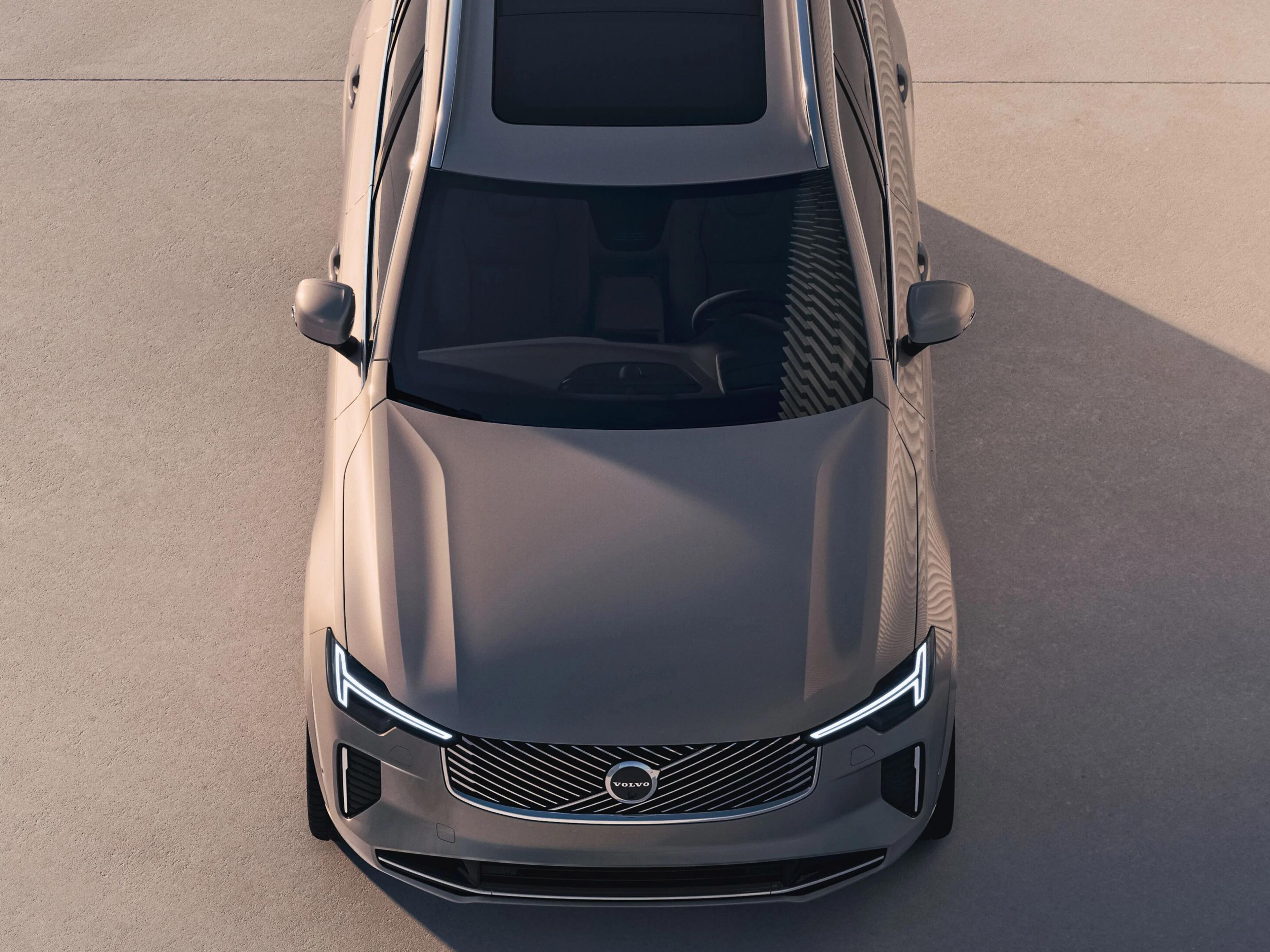 Sommardäck på en Volvo EX90.