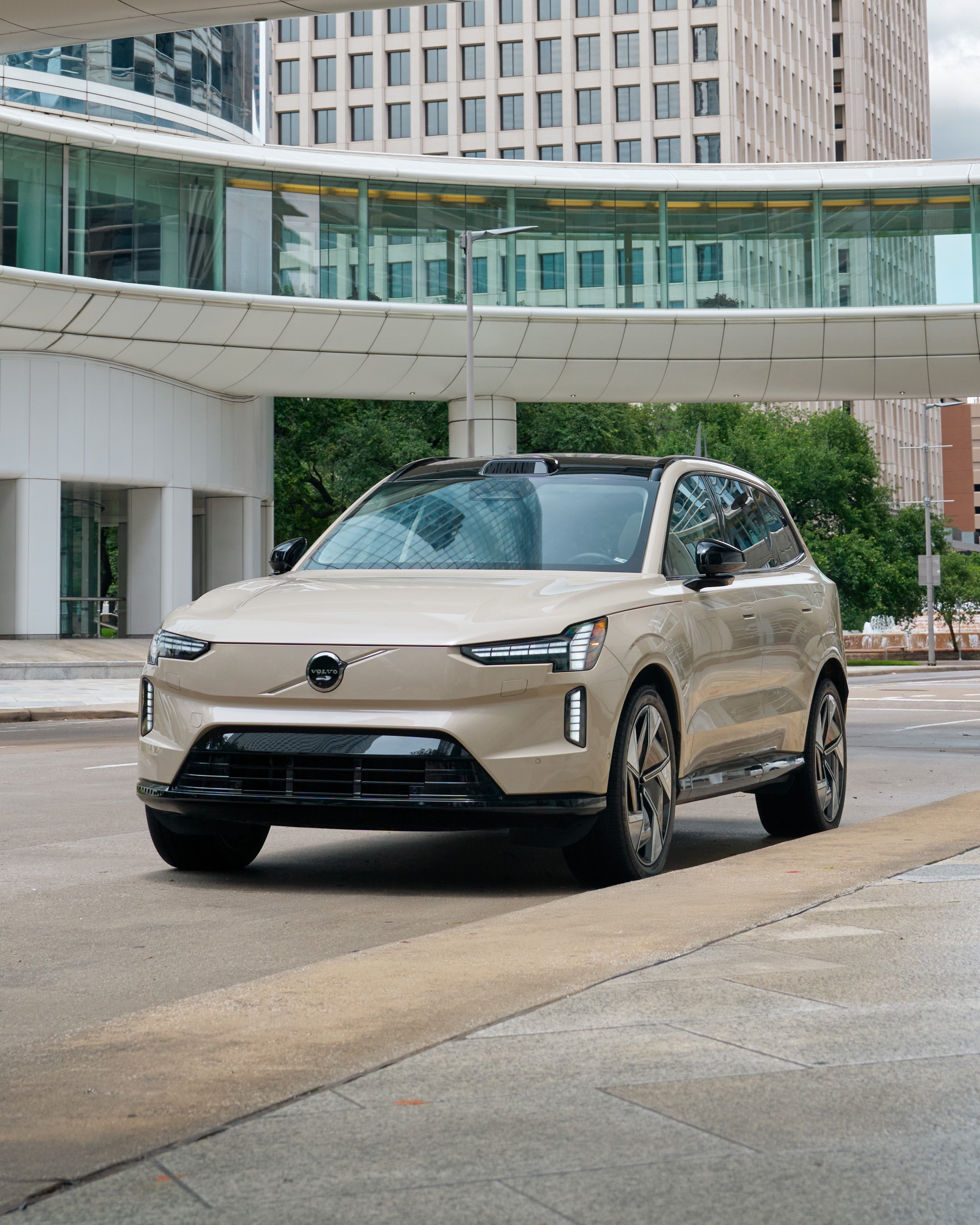 Volvo EX90 parked on city street