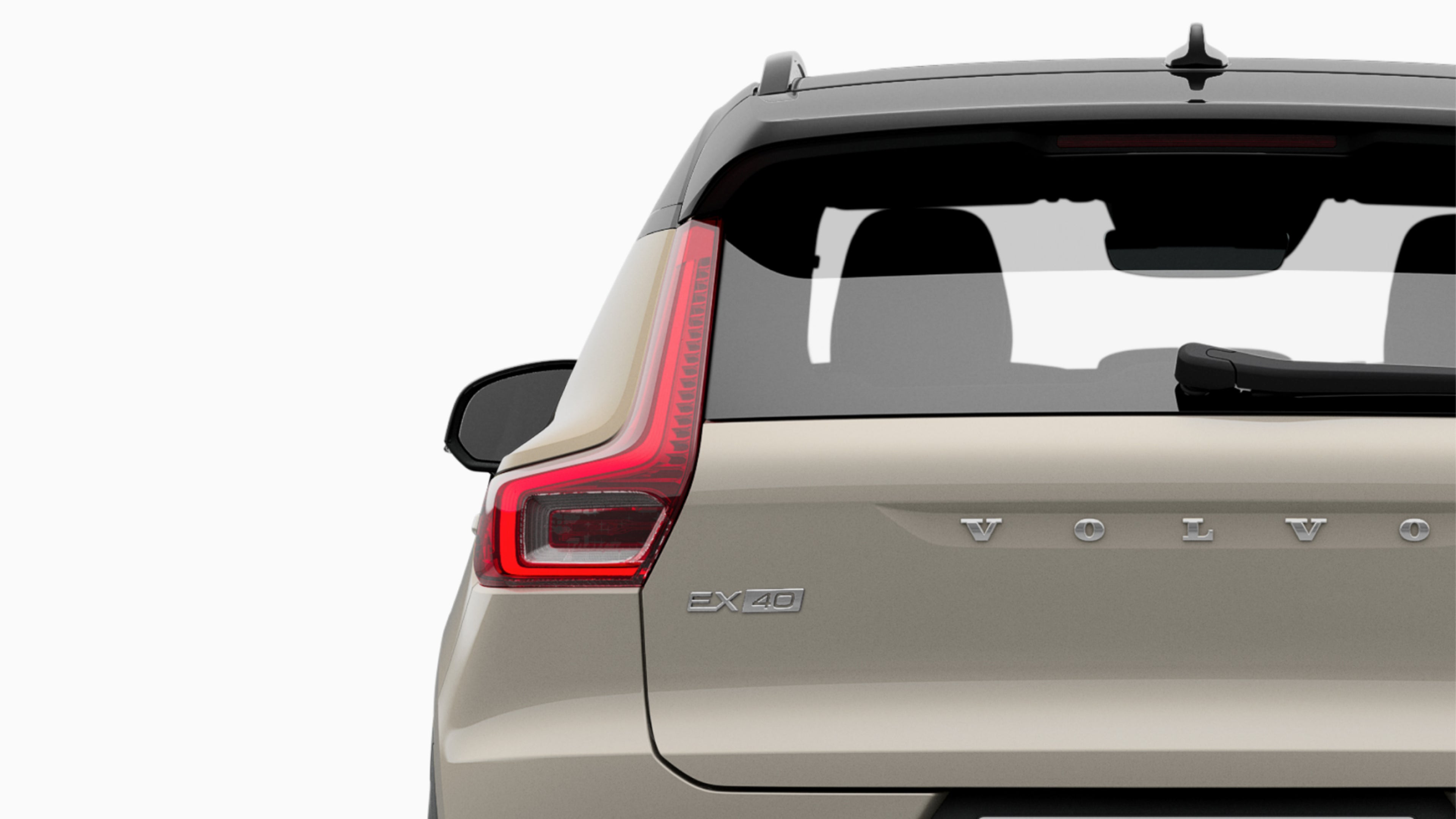 A fully electric Volvo EX40 Recharge standing still.