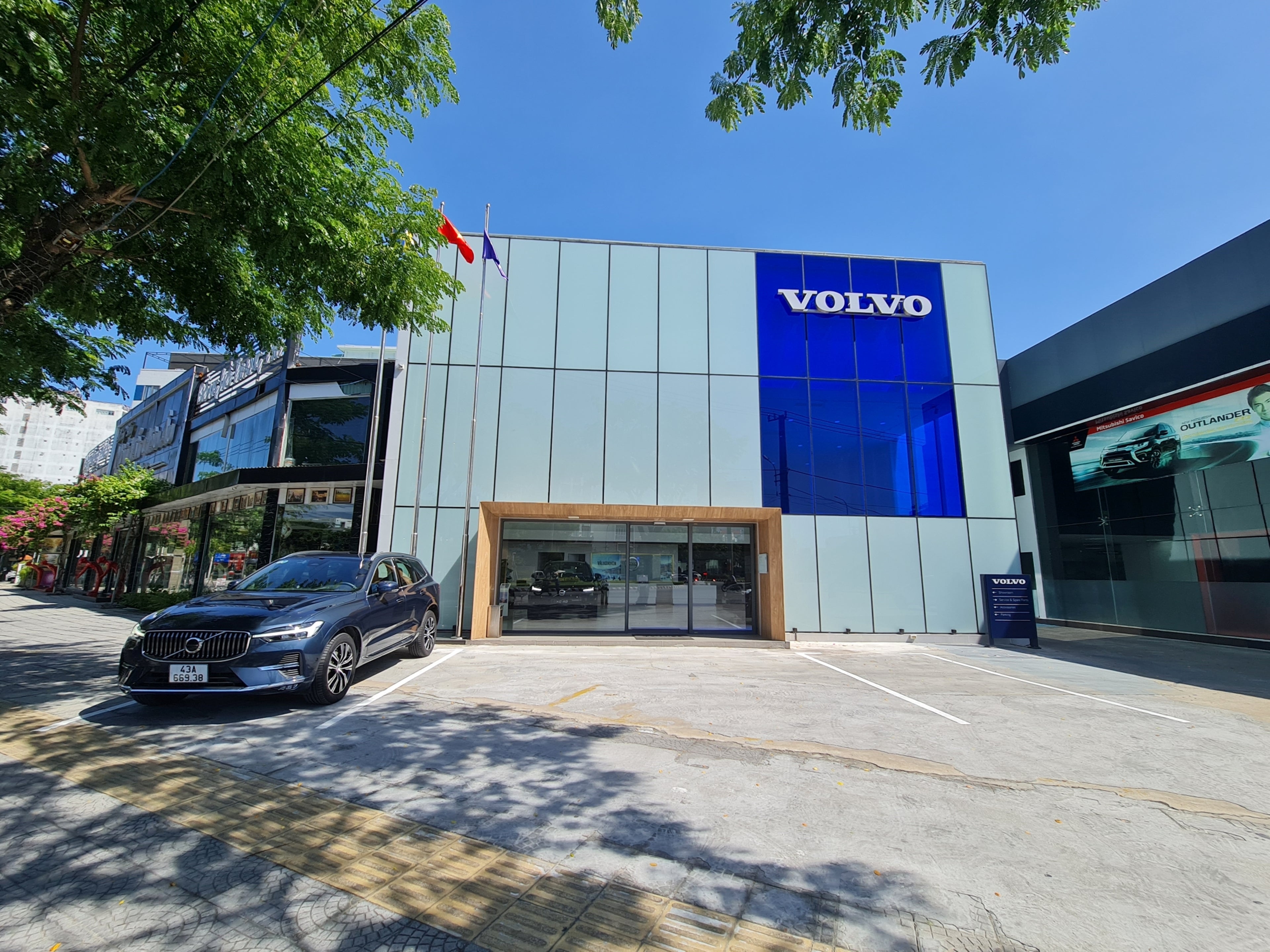 Volvo Car da Nang