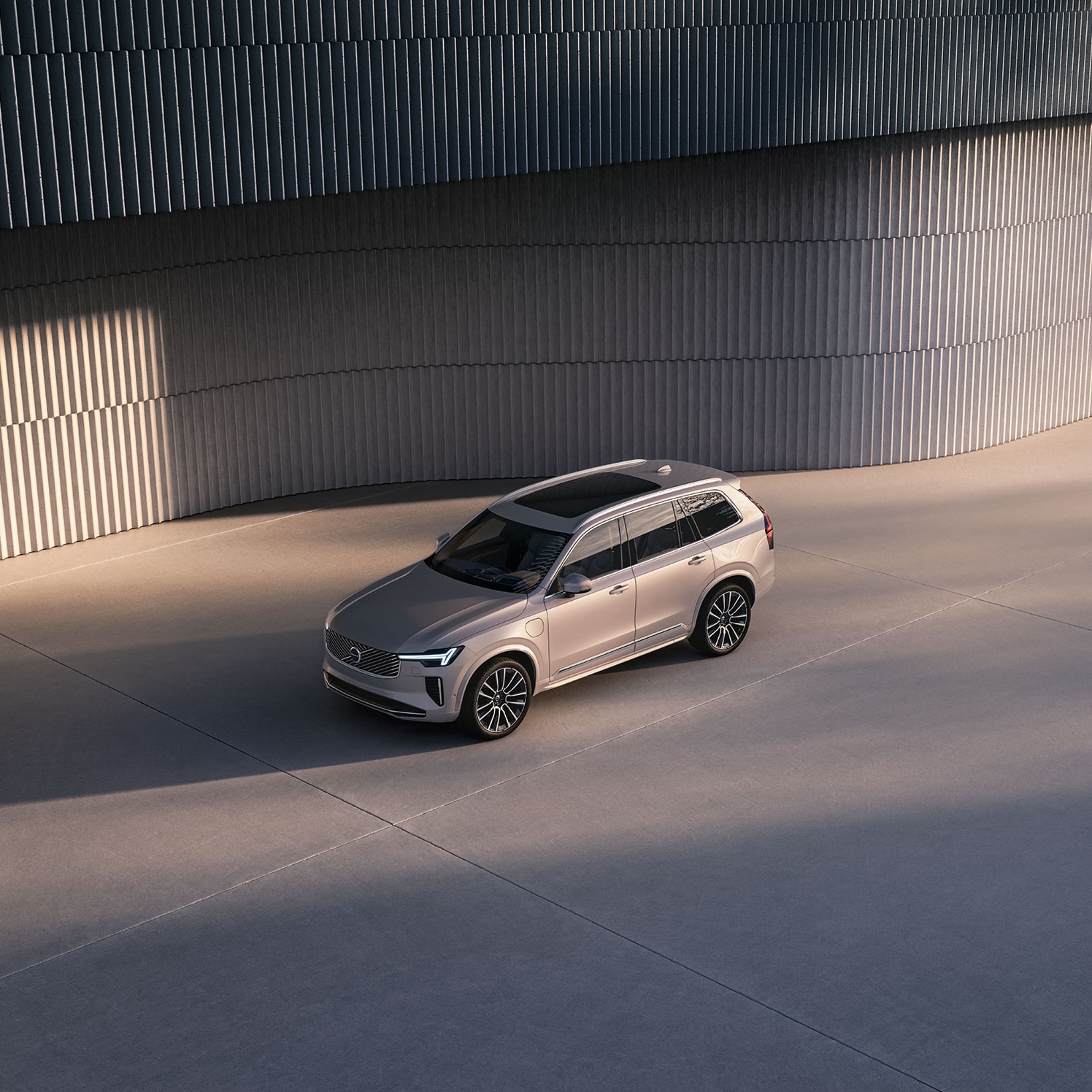 PLUG-IN ГІБРИДИ VOLVO