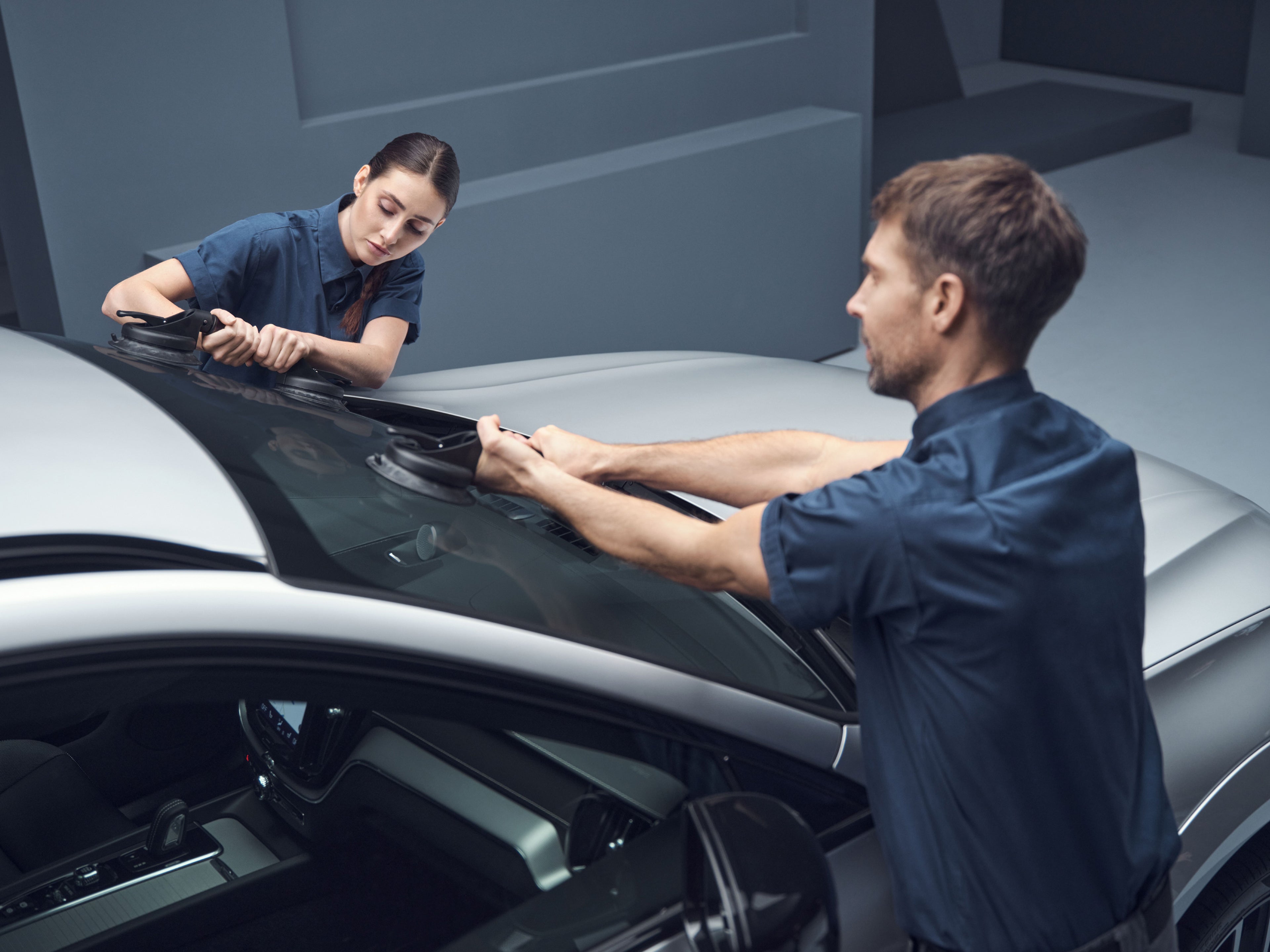 Servis čelního skla Volvo