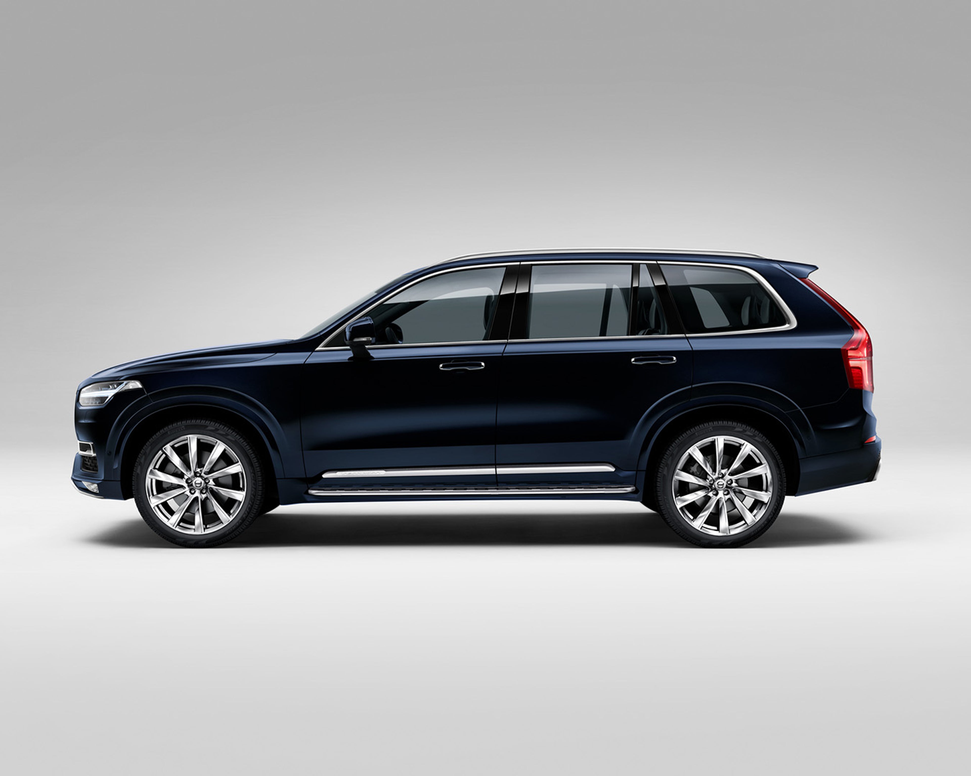 Volvo XC90 progi boczne