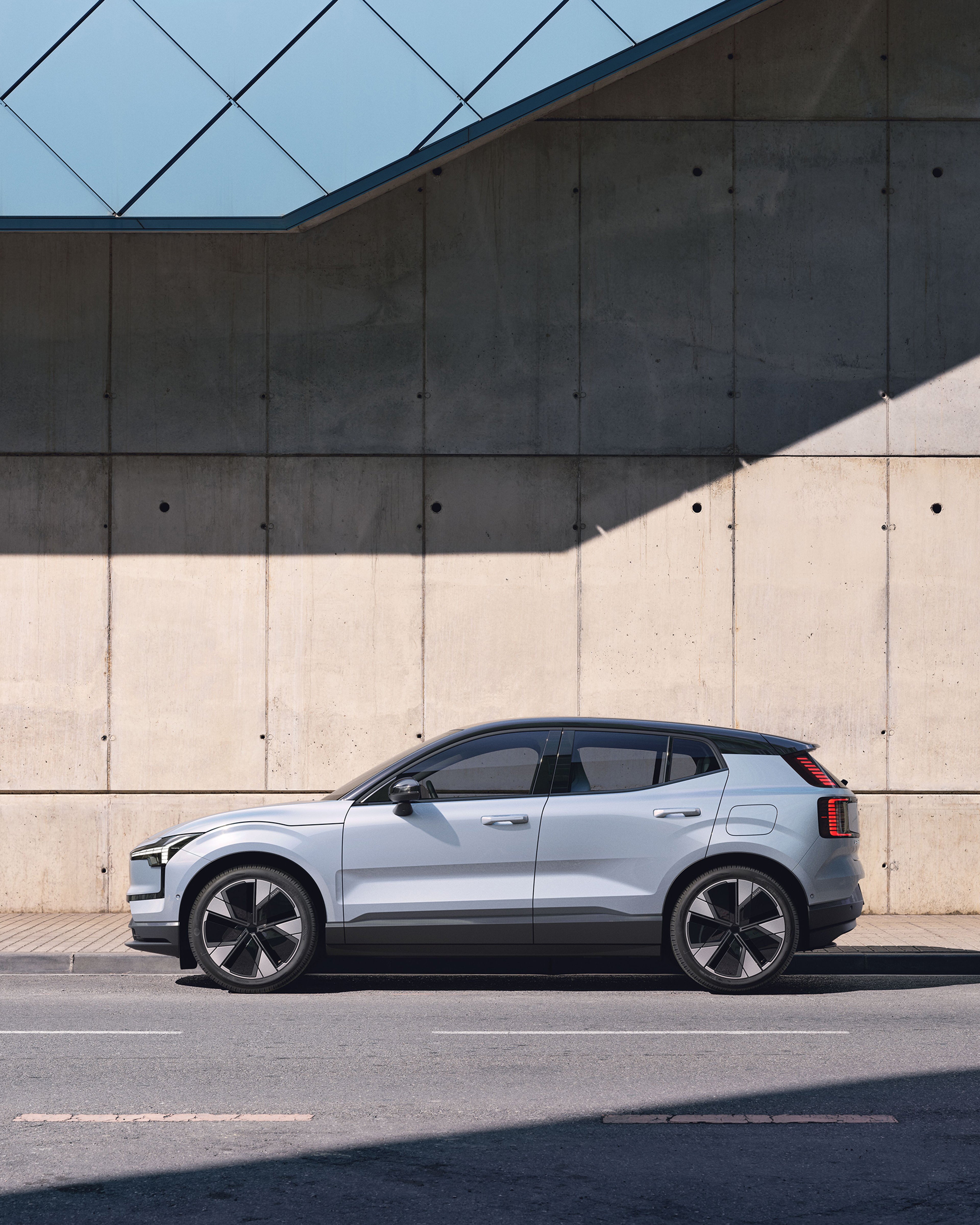 EX30 Single Motor Essential MY26