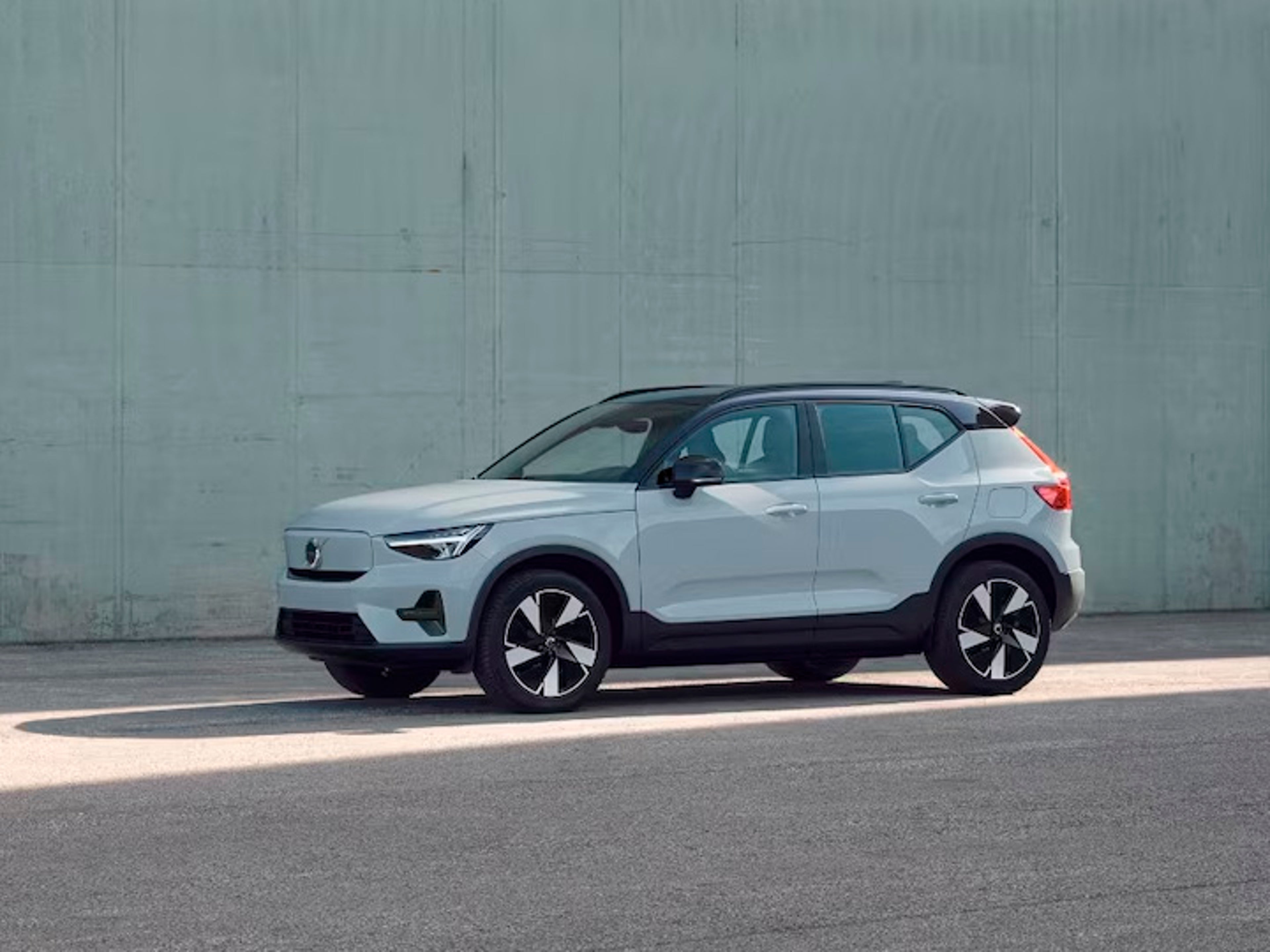 Volvo XC40 vista lateral