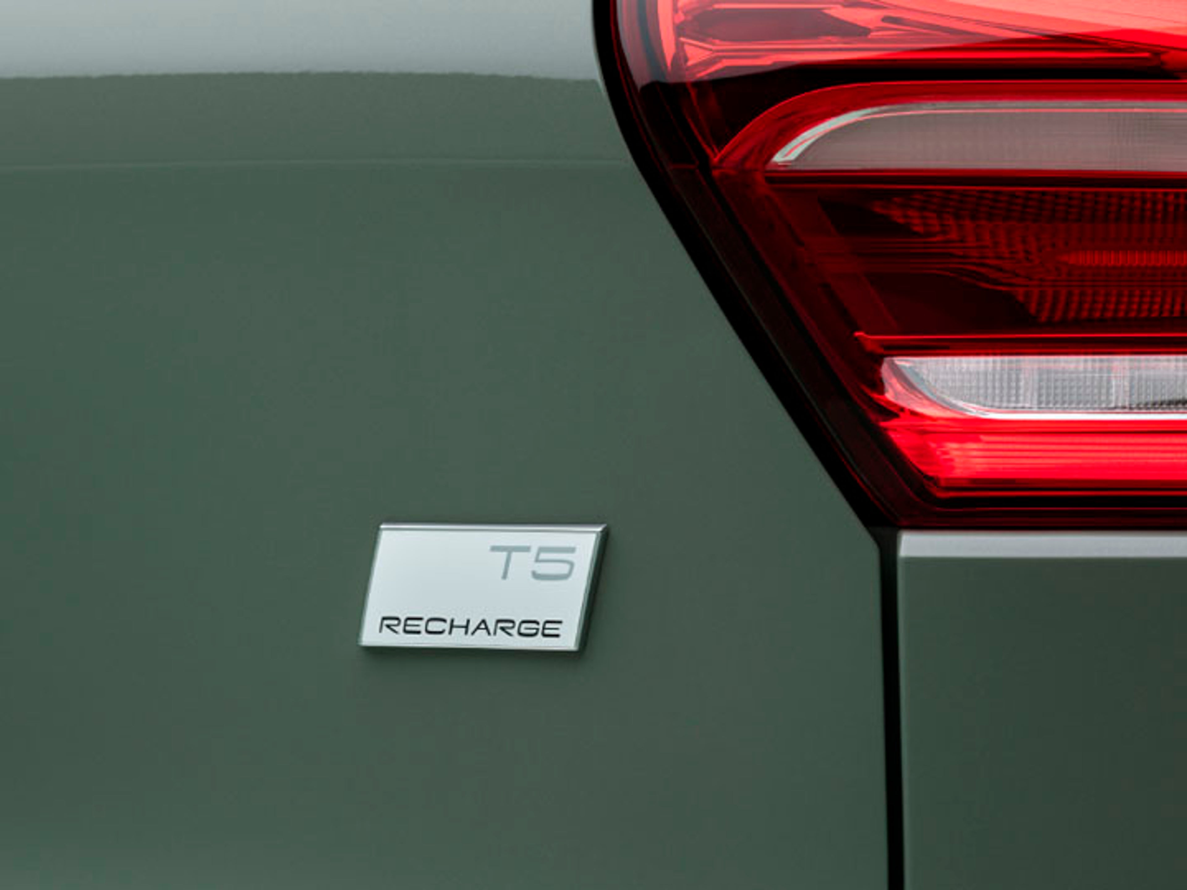 Volvo híbrido T5
