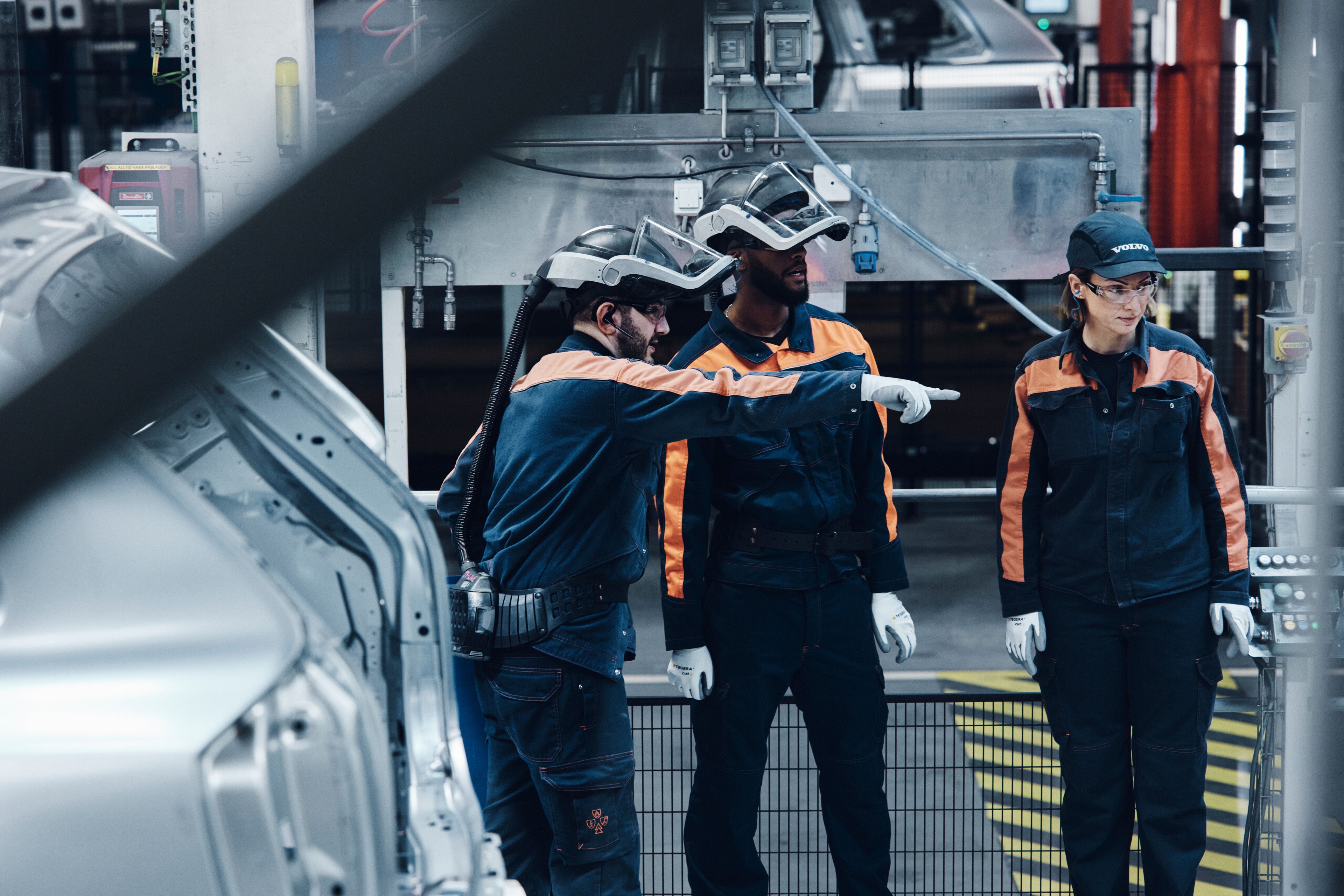 group-talking-callout