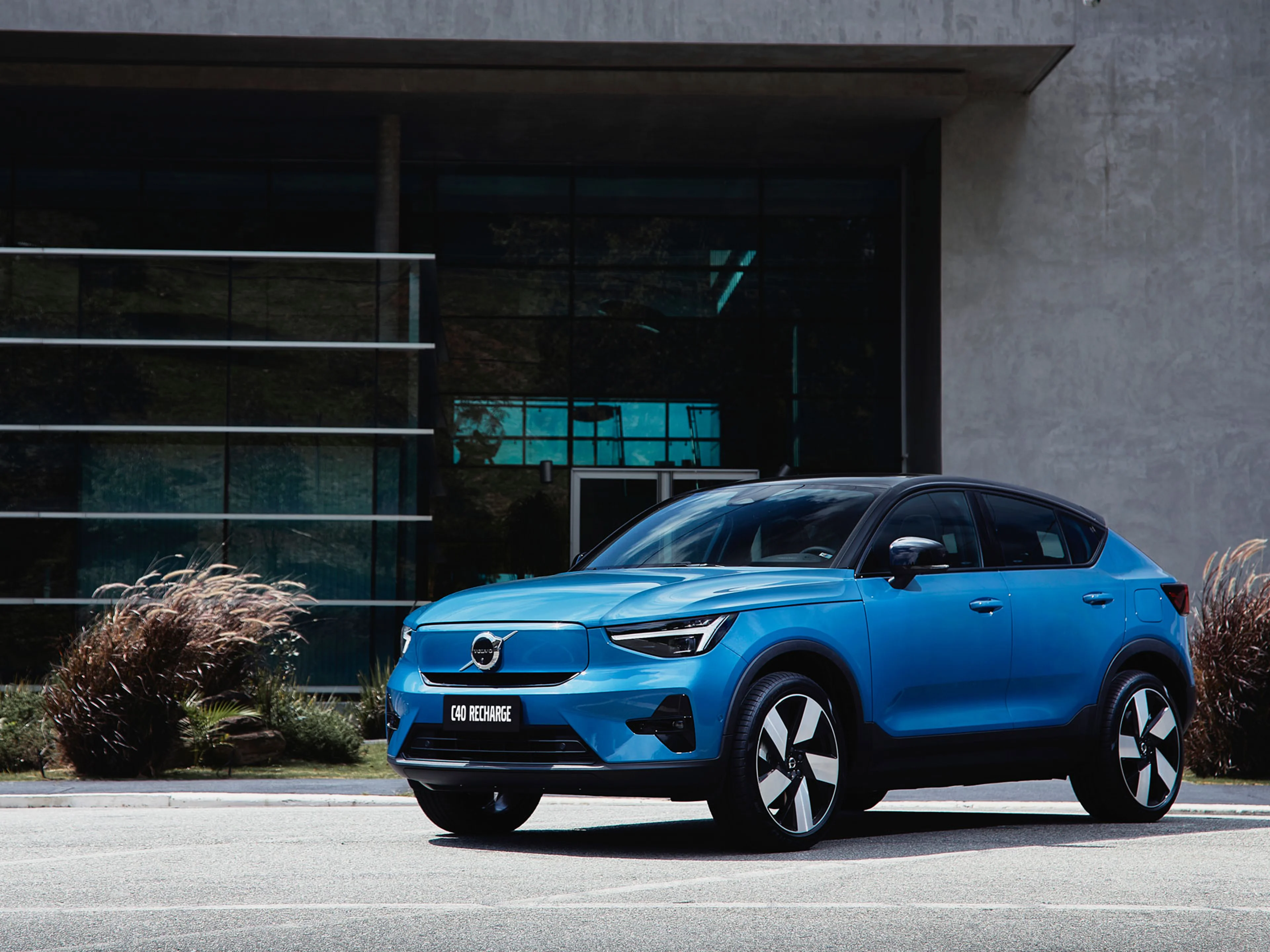 Volvo C40 Pure Electric