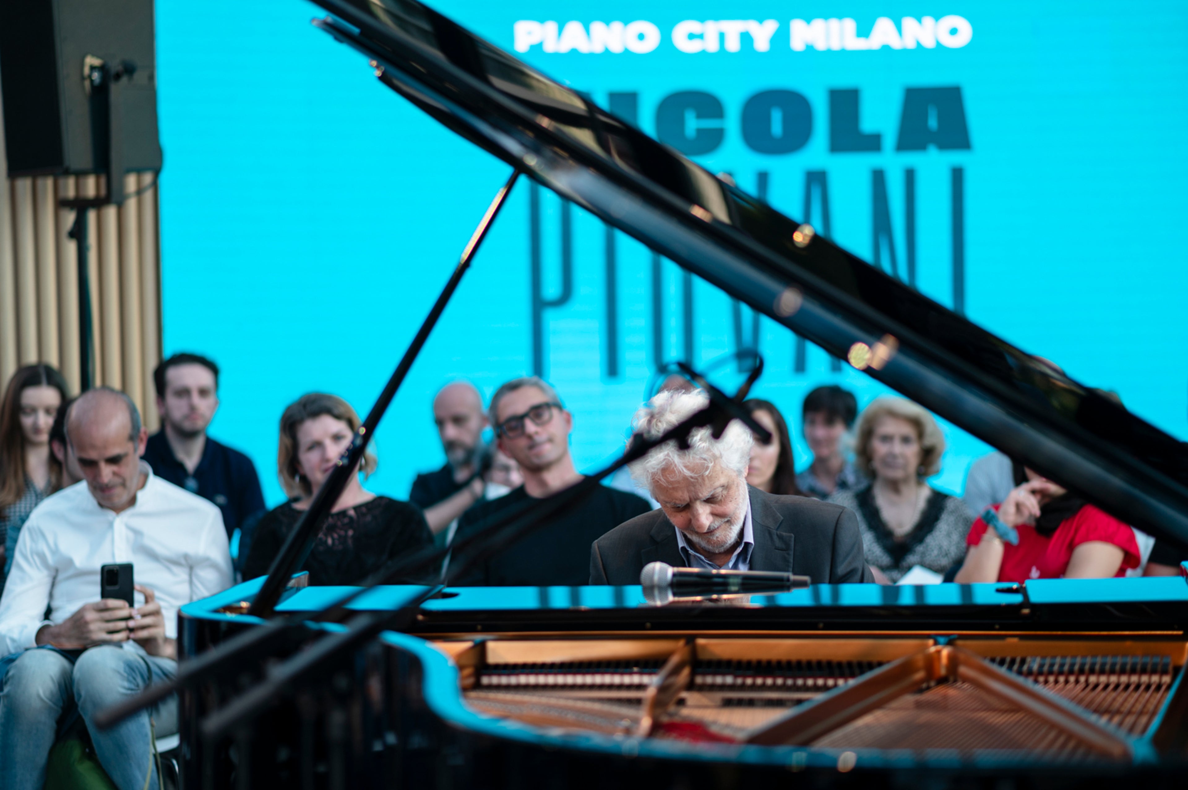 Gallery 17 maggio 2024 - Nicola Piovani