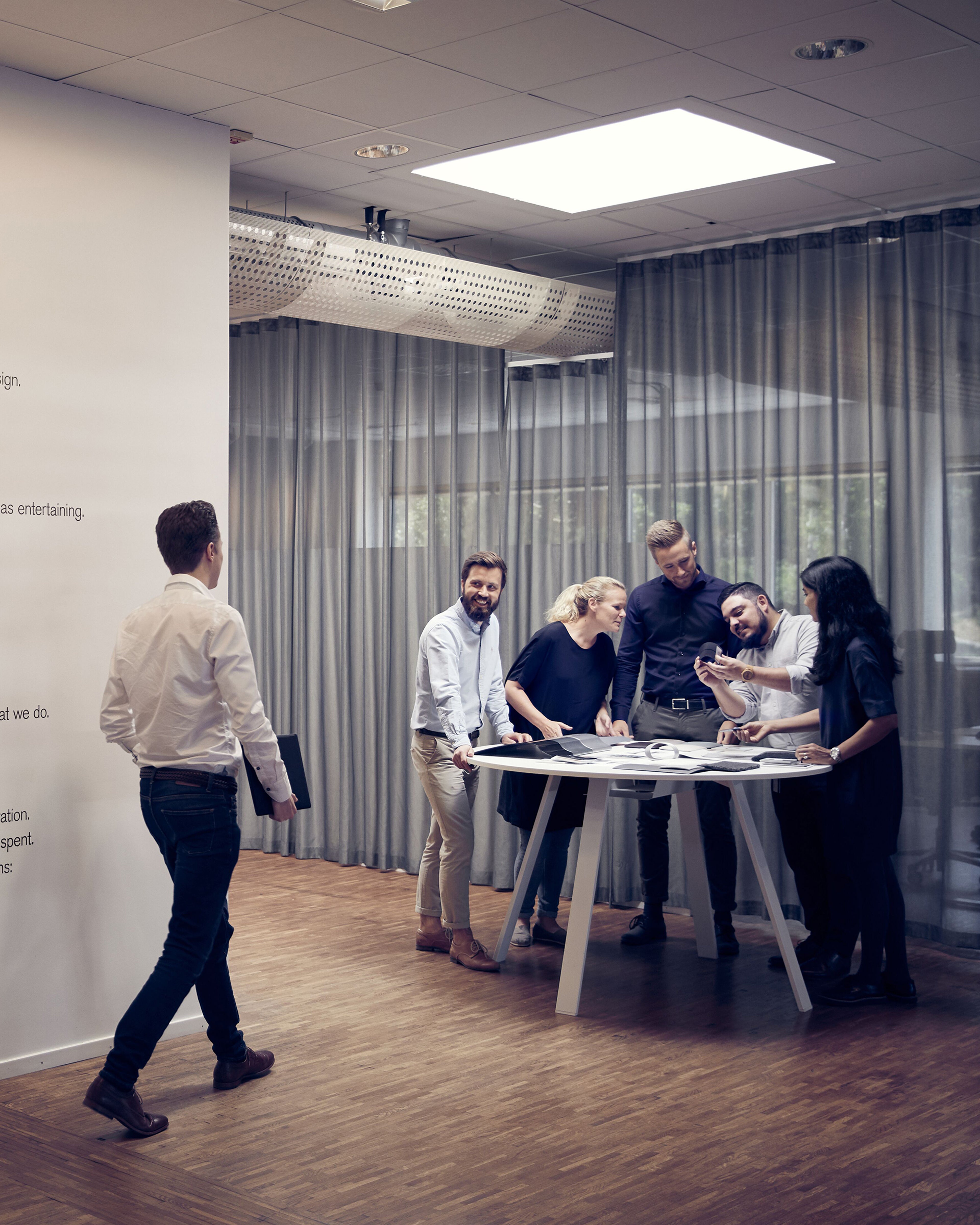 career hero 1920x2400