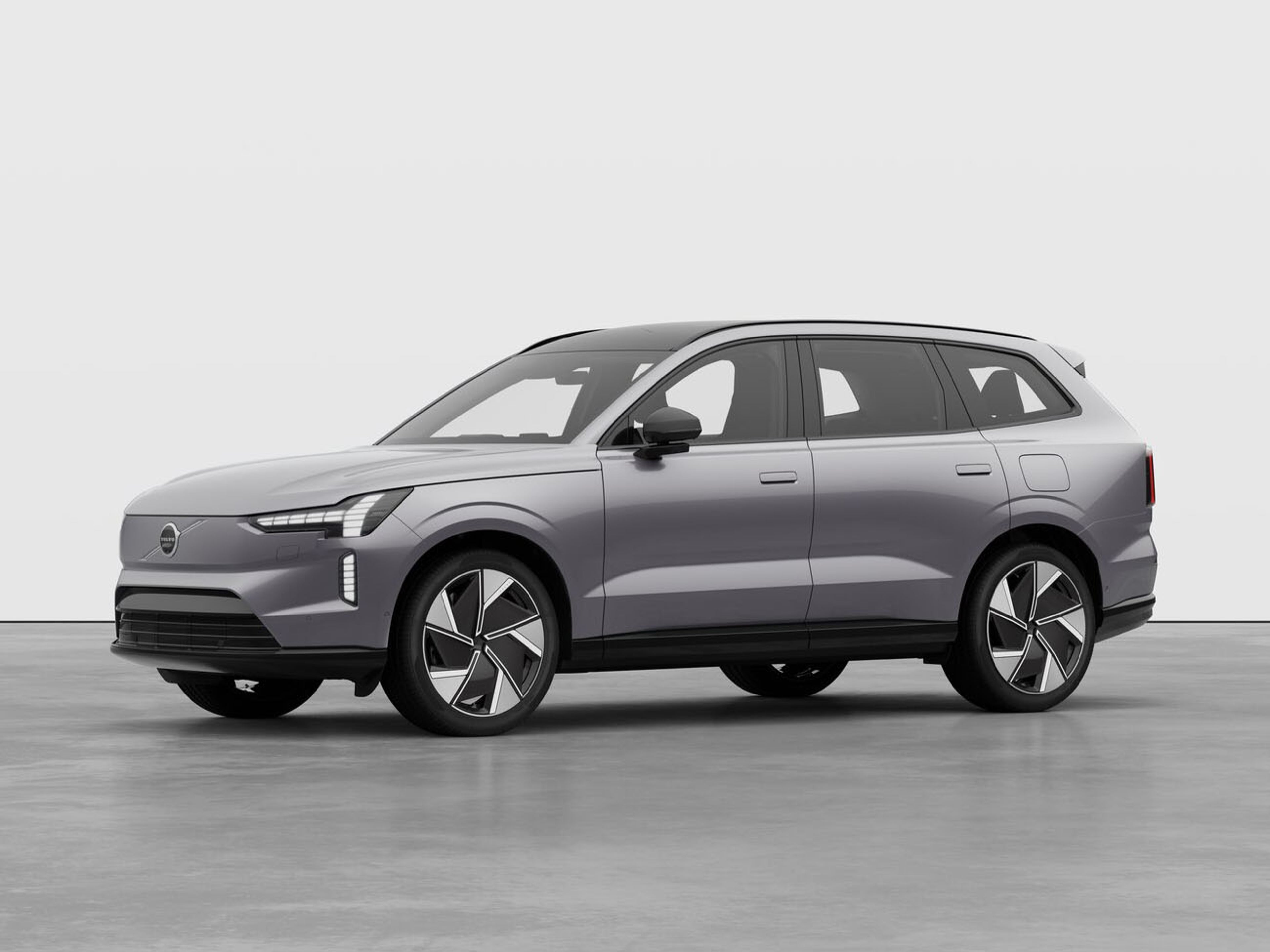 EX90 sett fra siden i studiomiljø