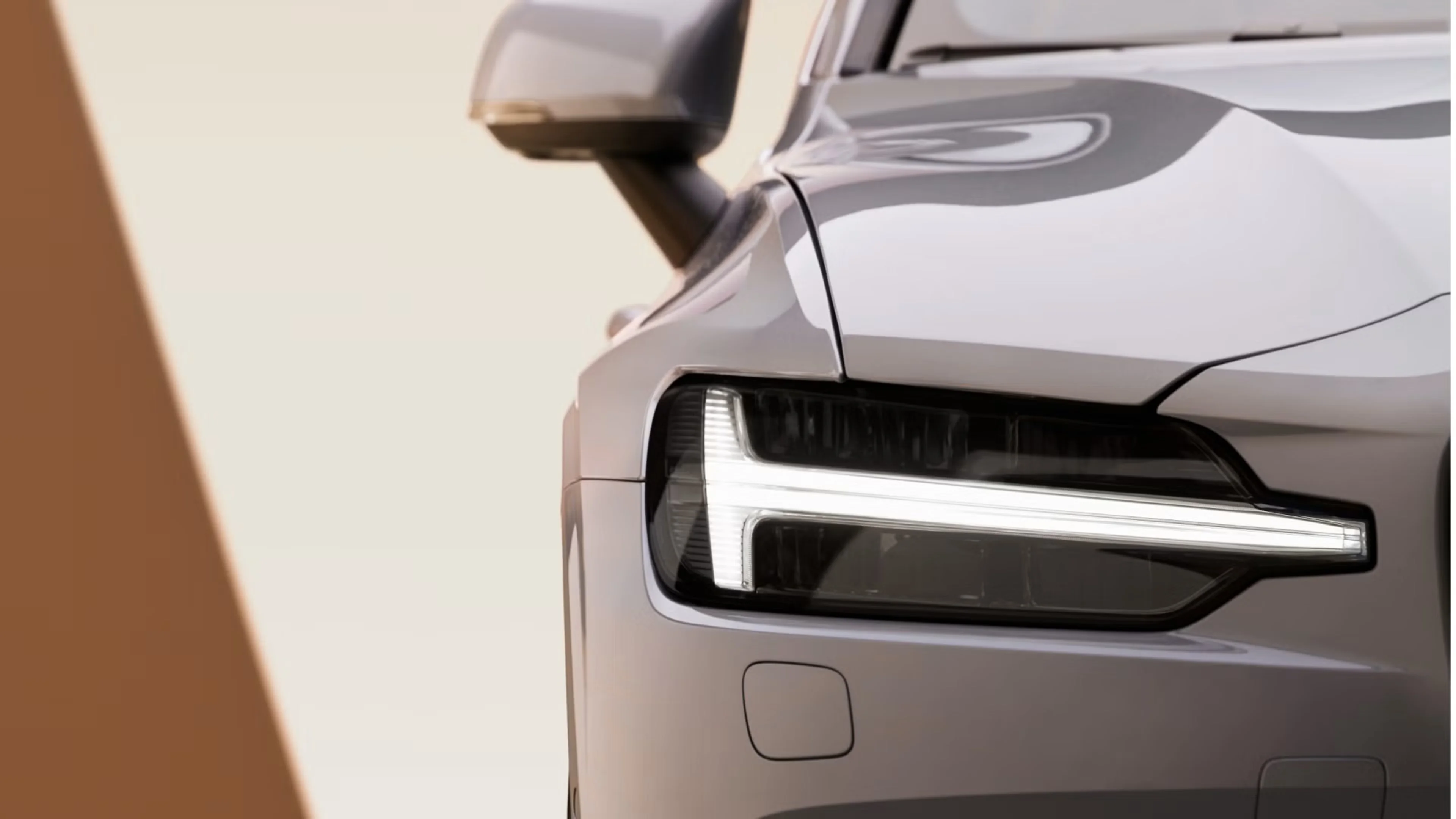 Close up of V60 headlight