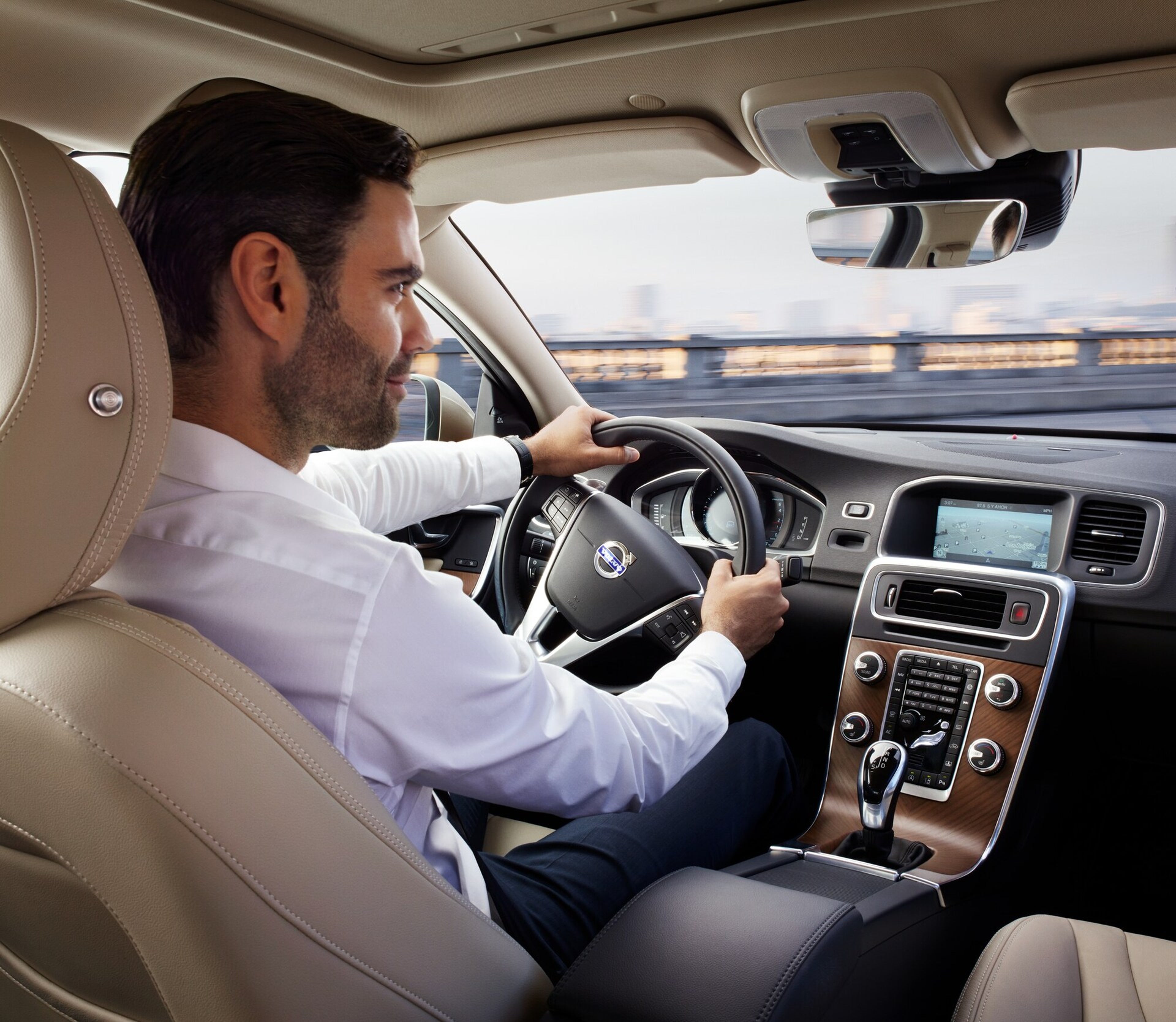 Navigációs térkép a Volvo központi kijelzőjén