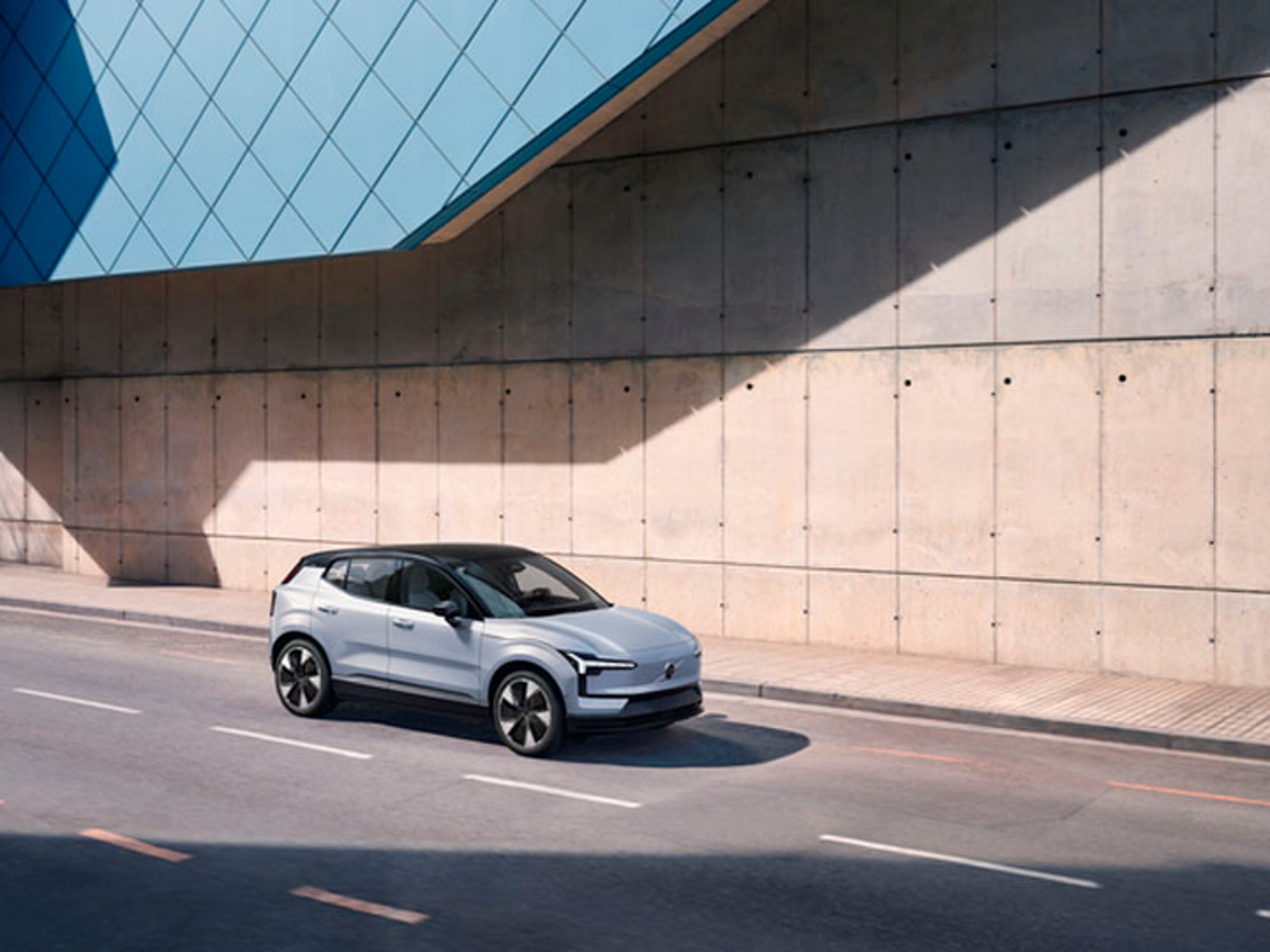 Volvo EX30 vista lateral