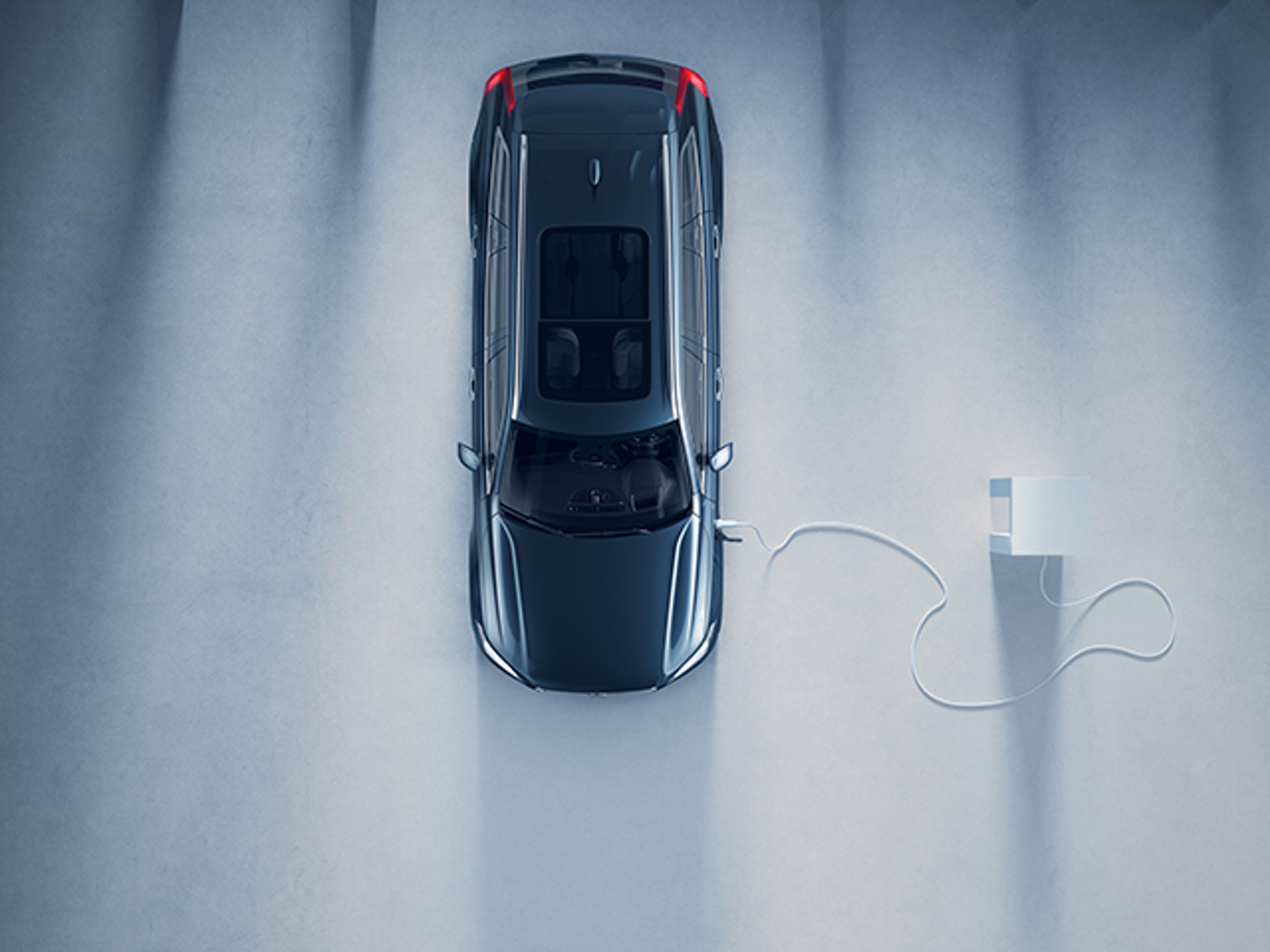 Blå Volvo XC90 Recharge från ovan