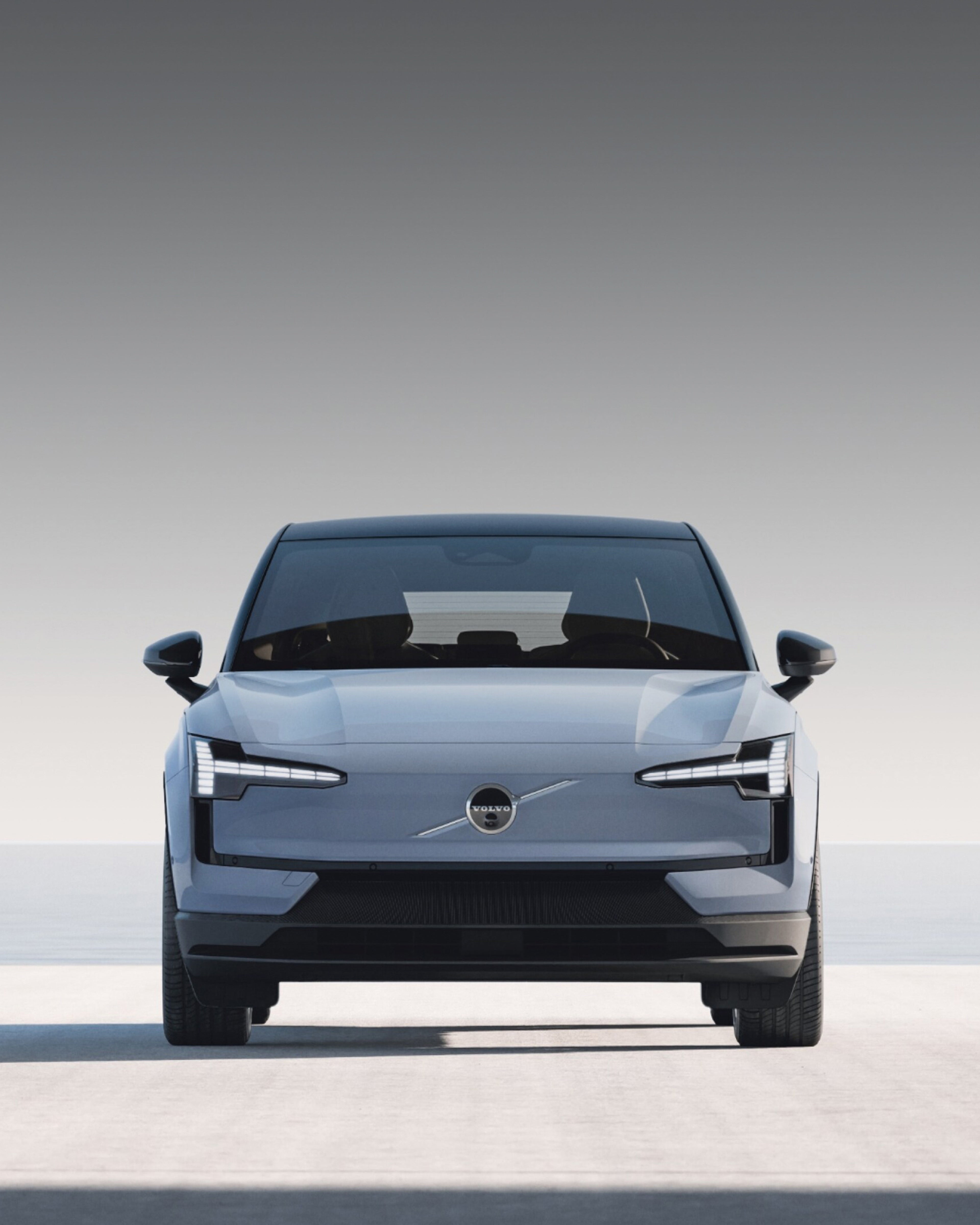 Volvo EX30 100% elettrica - Frontale