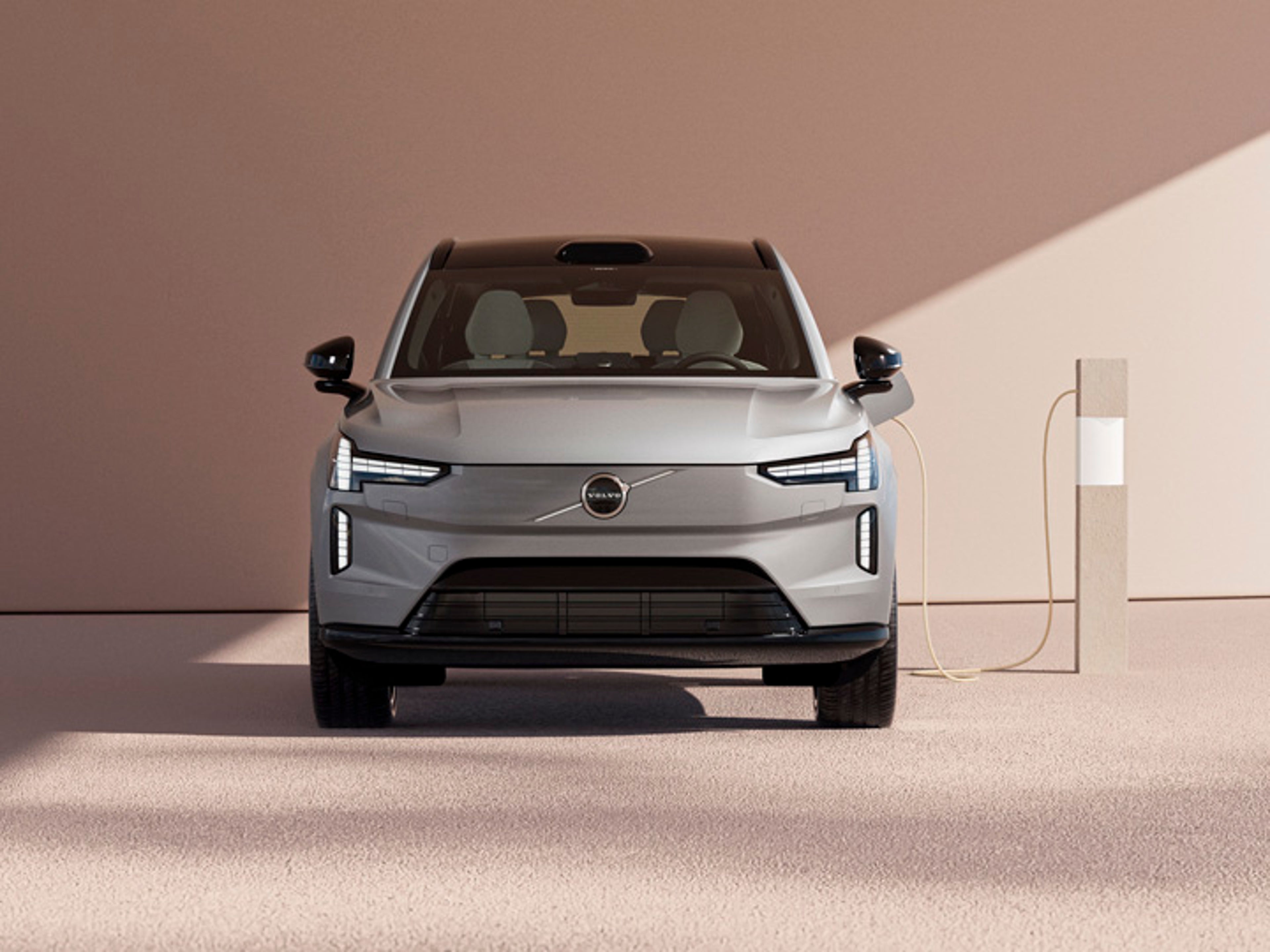 Volvo EX90 vista frontal