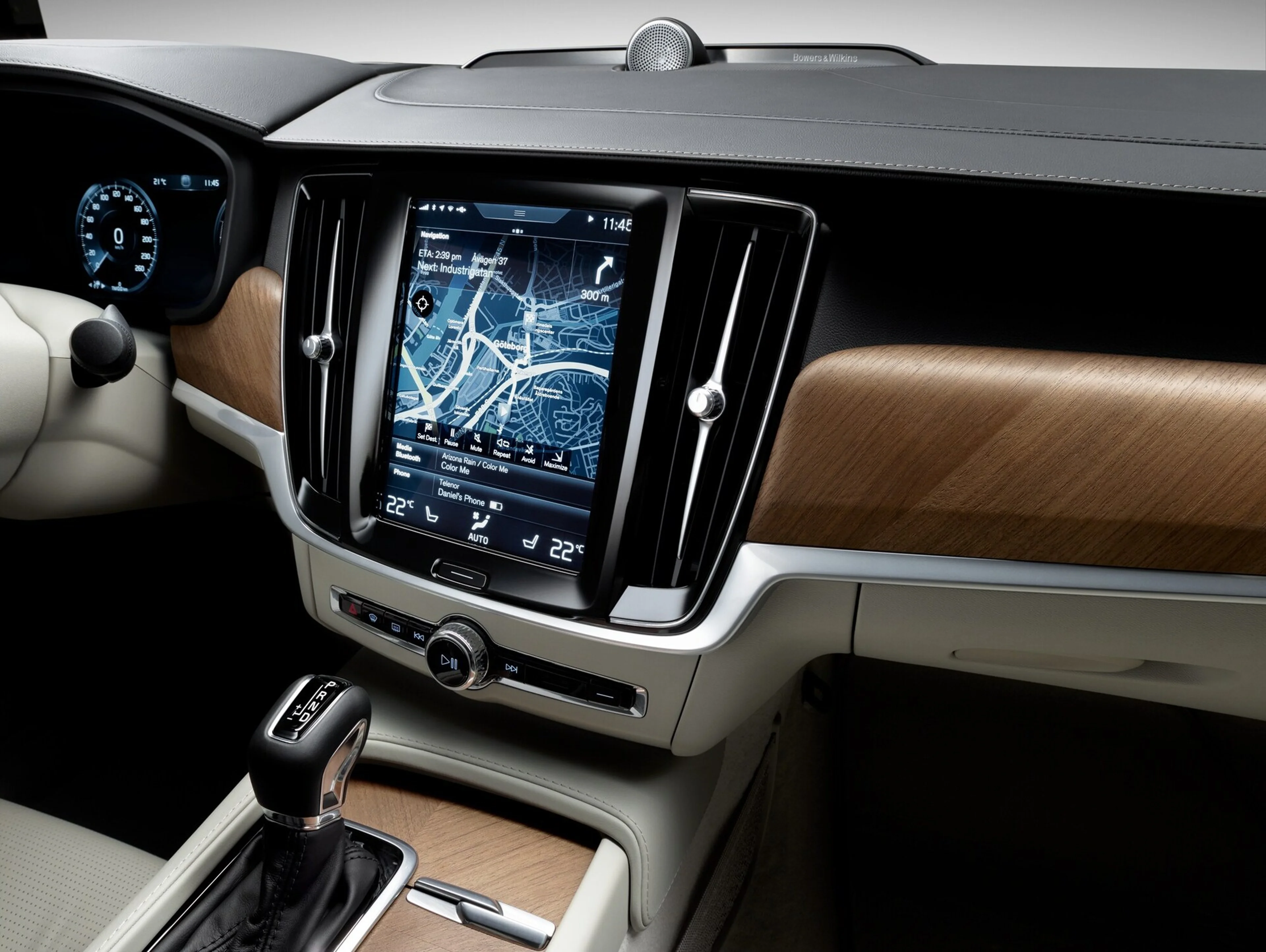 Navigációs térkép a Volvo központi kijelzőjén közelről
