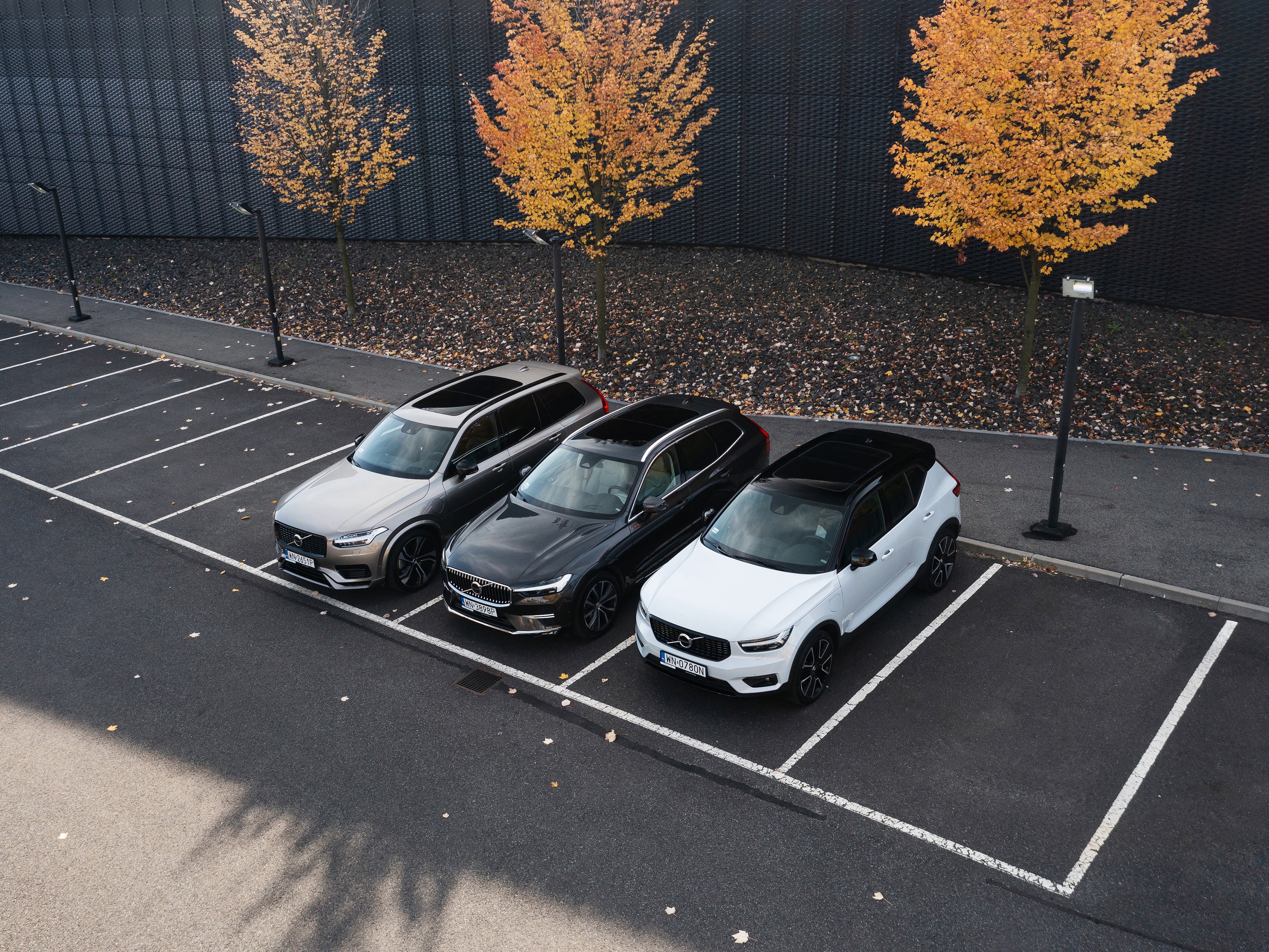 Volvo ustawione trzy w rzędzie