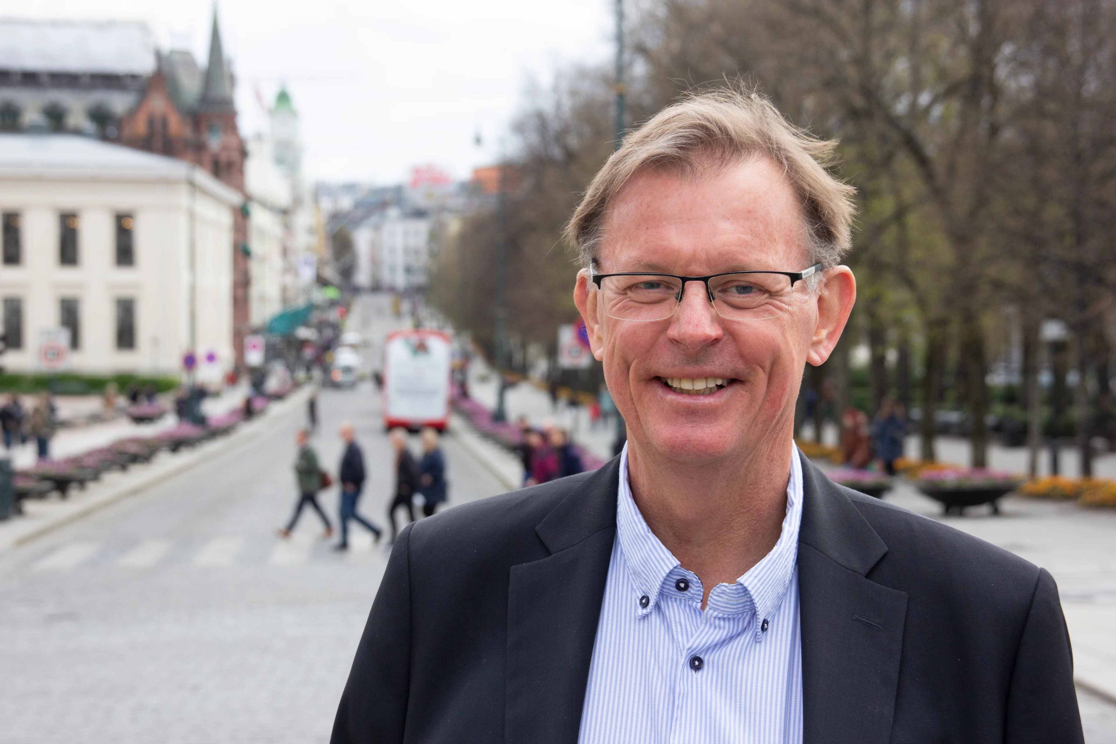 Jan ivarrsson smilende i Oslo