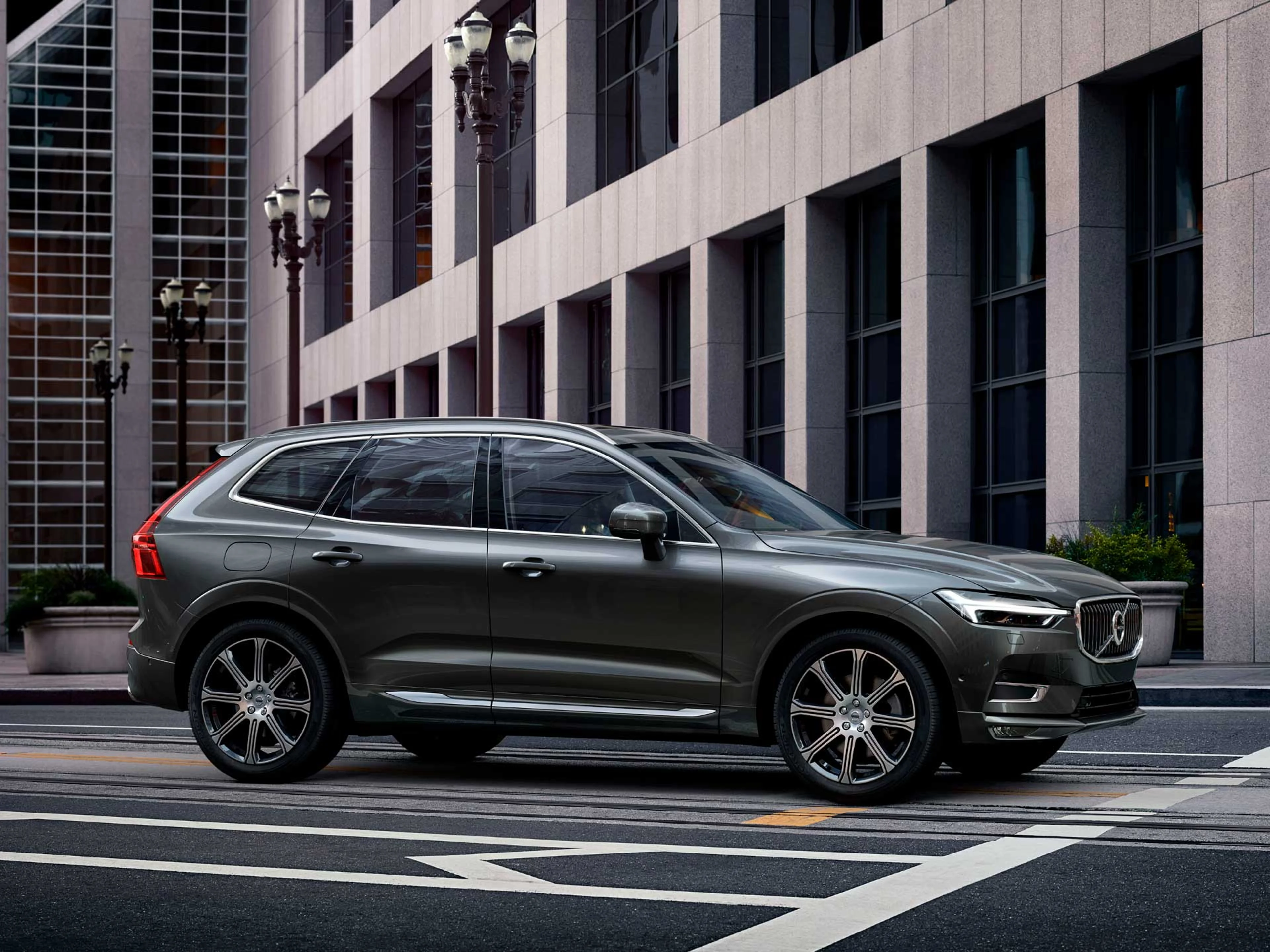 Volvo XC60 en la ciudad.