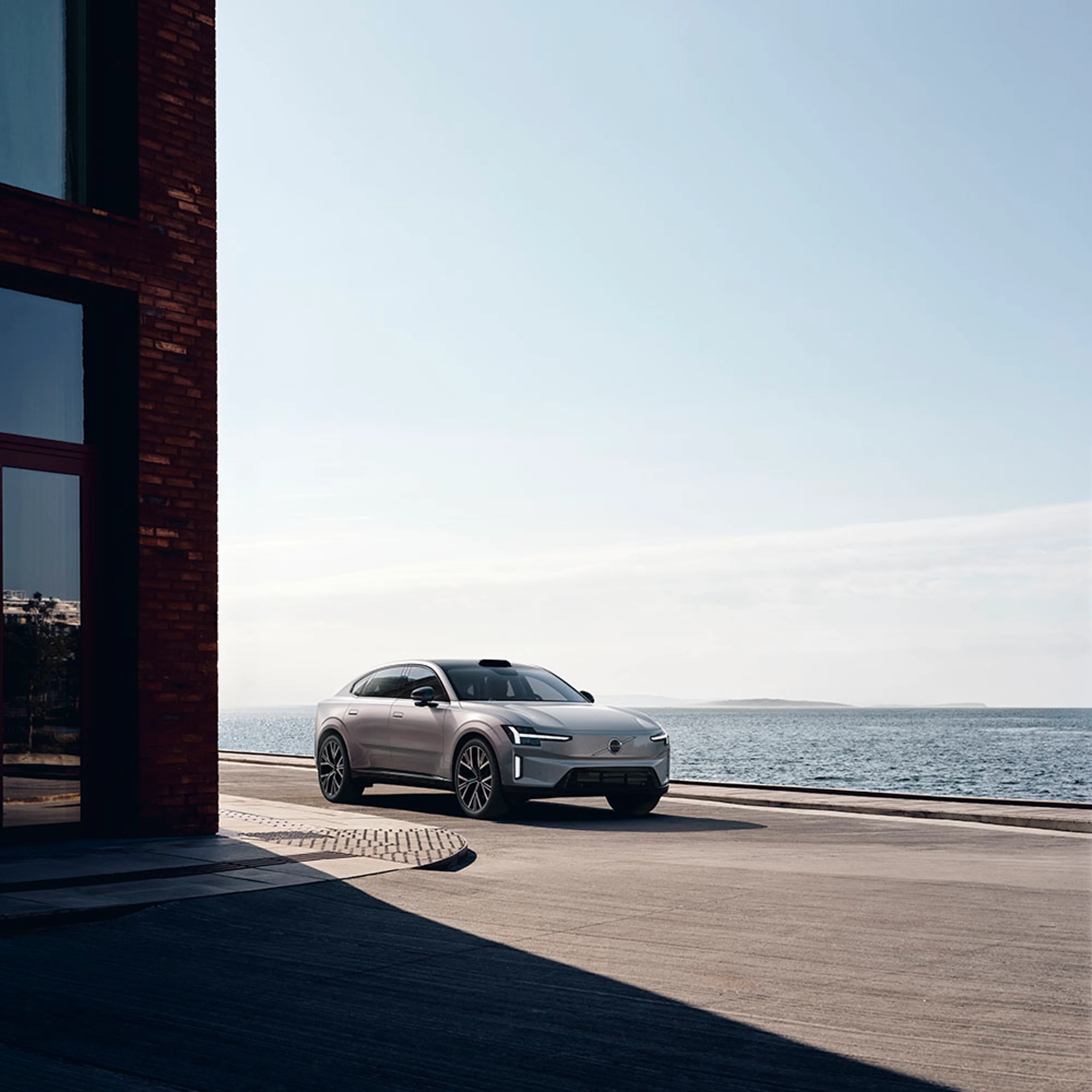 Volvo ES90 zijaanzicht