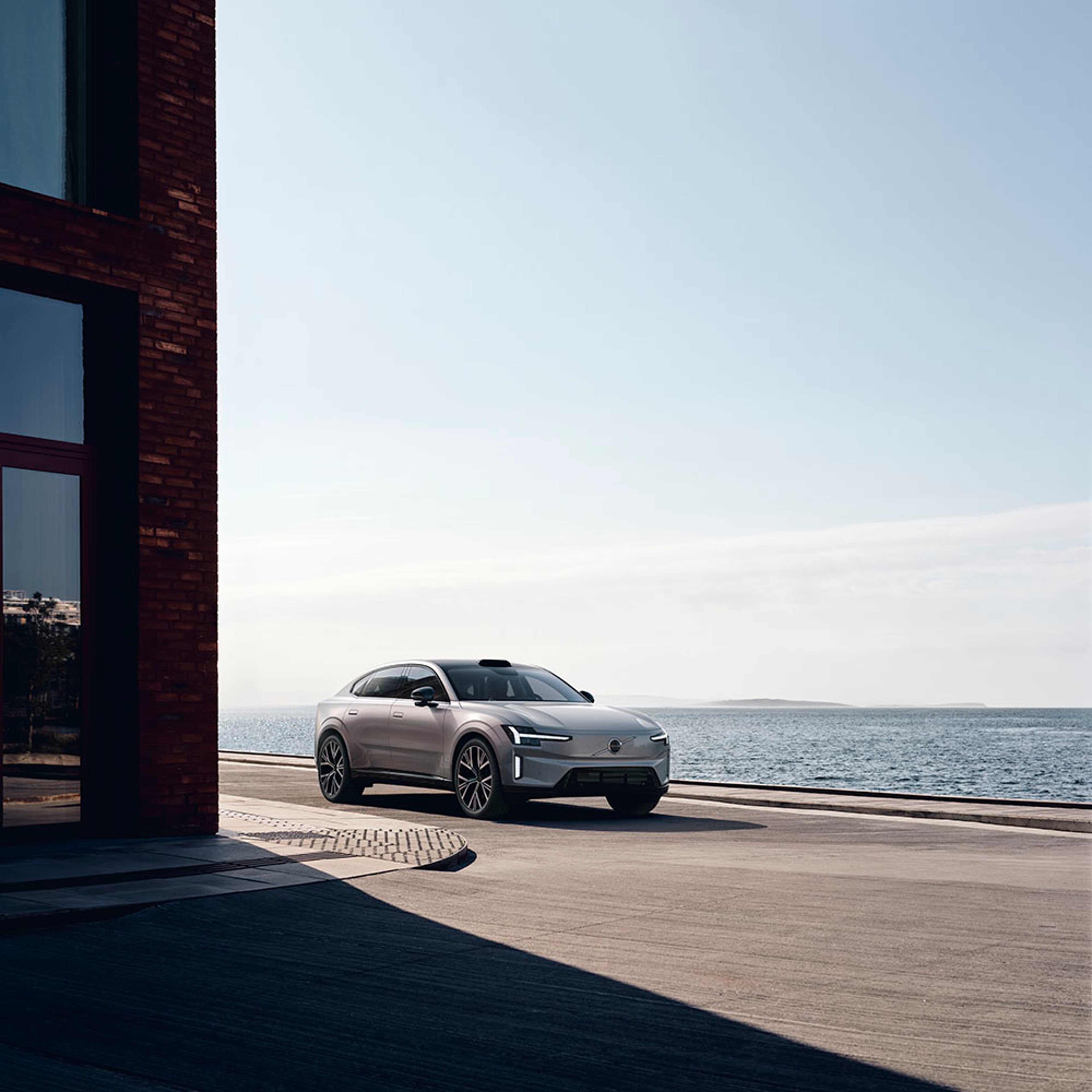 Volvo ES90 zijaanzicht