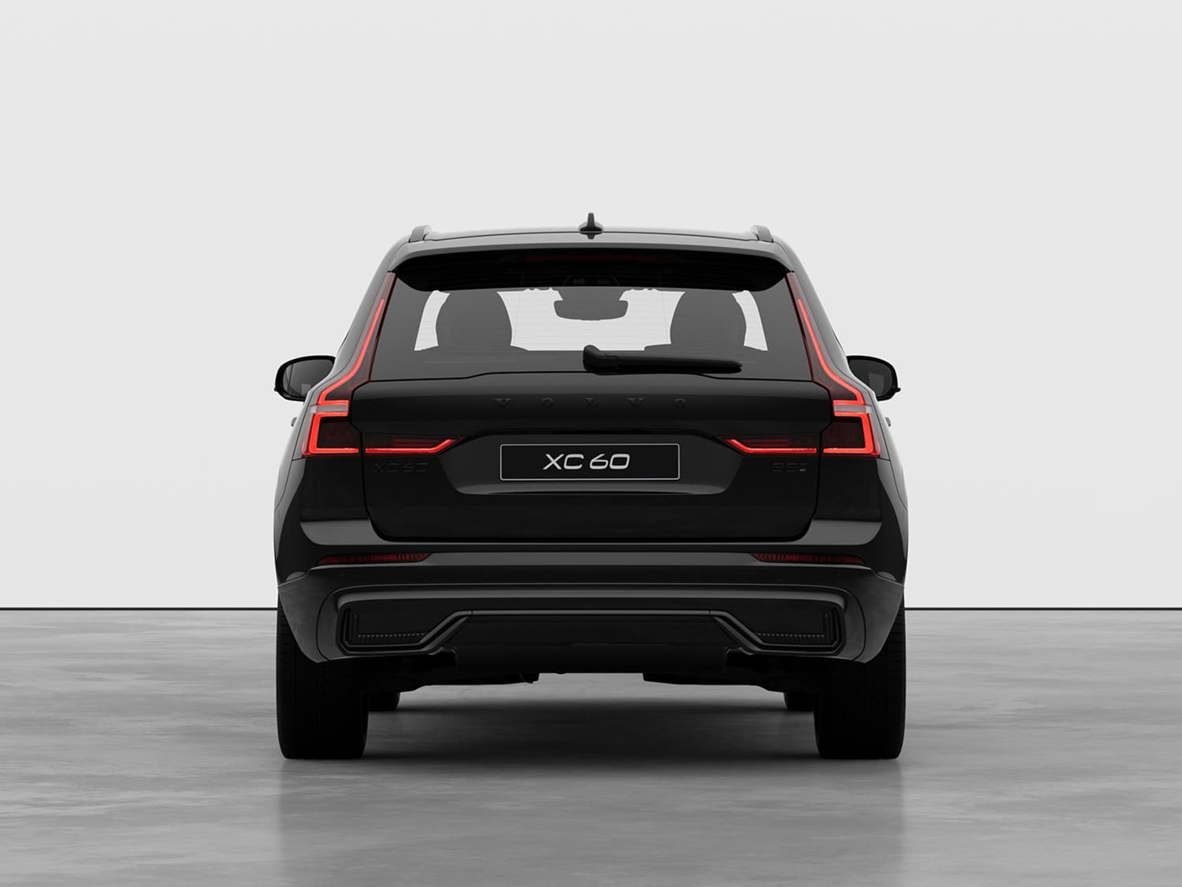 Zwarte Volvo Black Edition mild hybrid