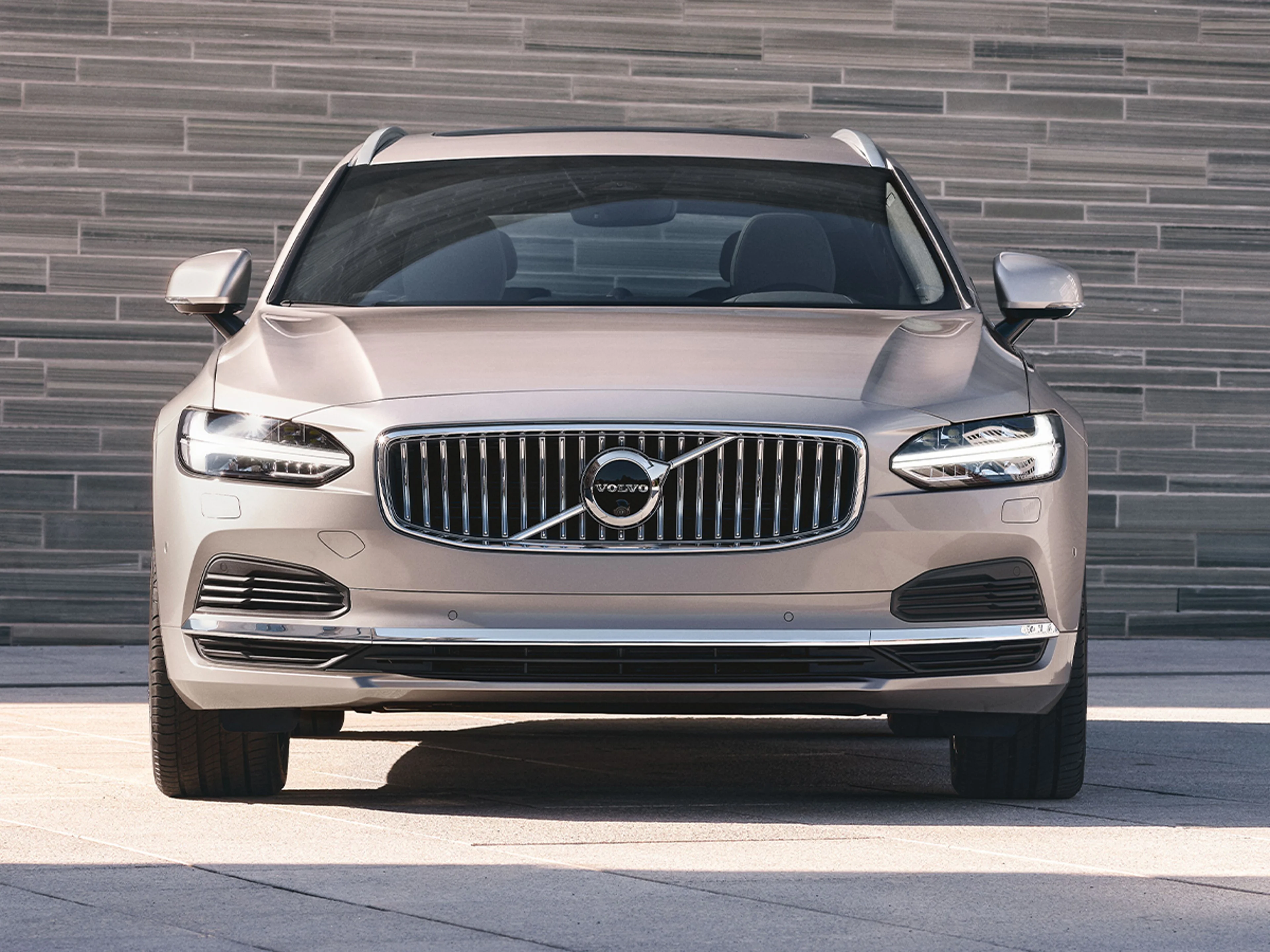 Interiören av en Volvo V90 laddhybrid