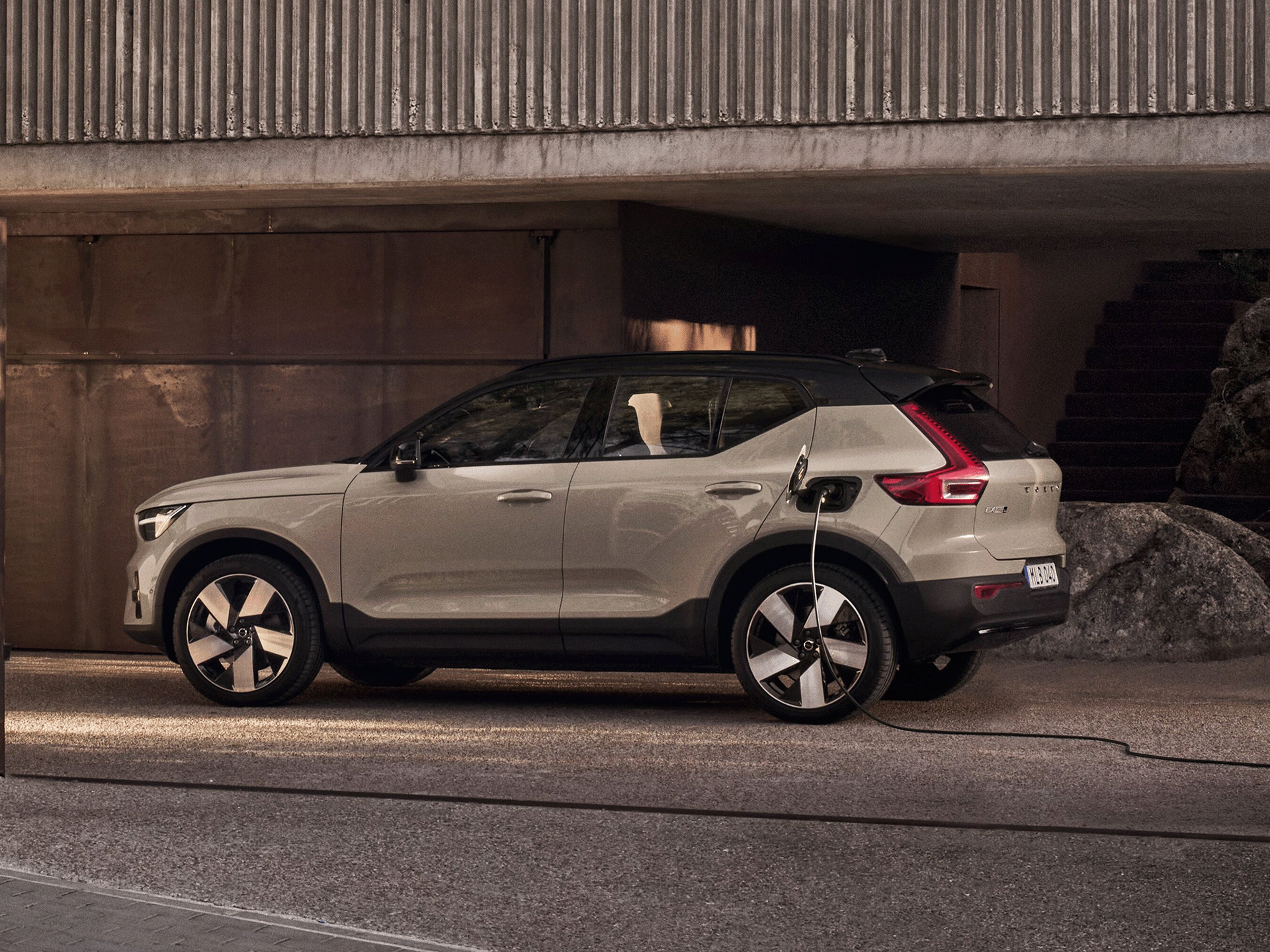 Ein Volvo EX40.