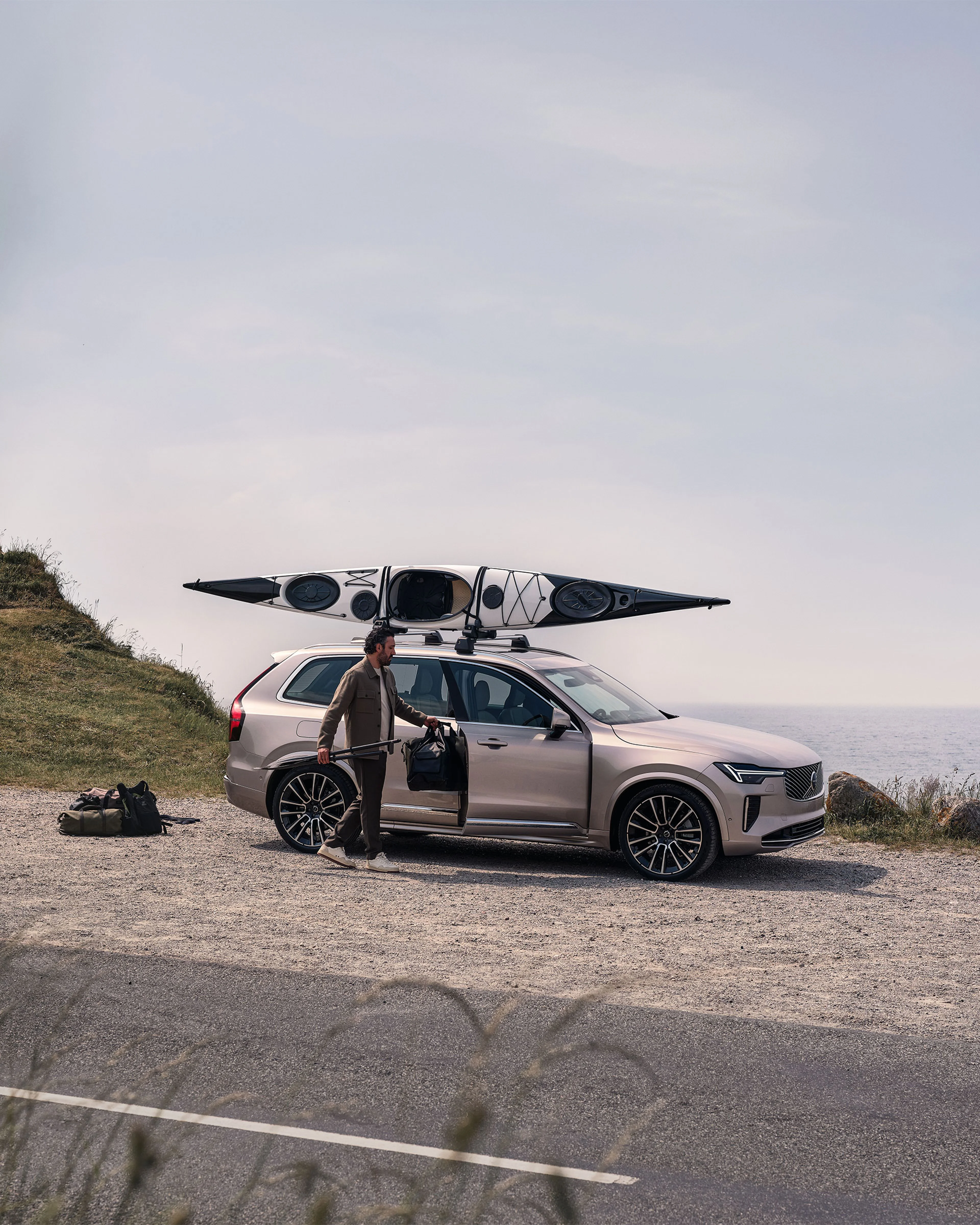Voiture Volvo XC90 à la plage