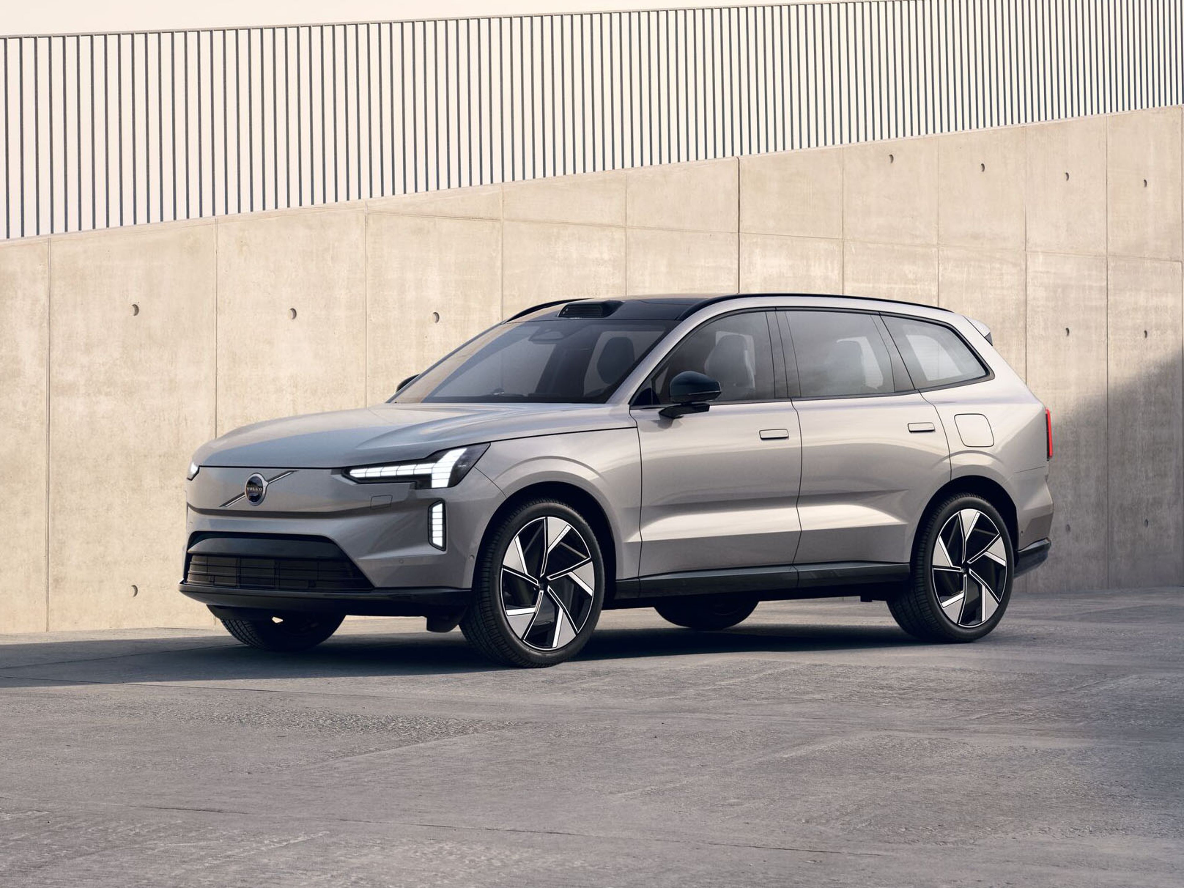Volvo EX90
