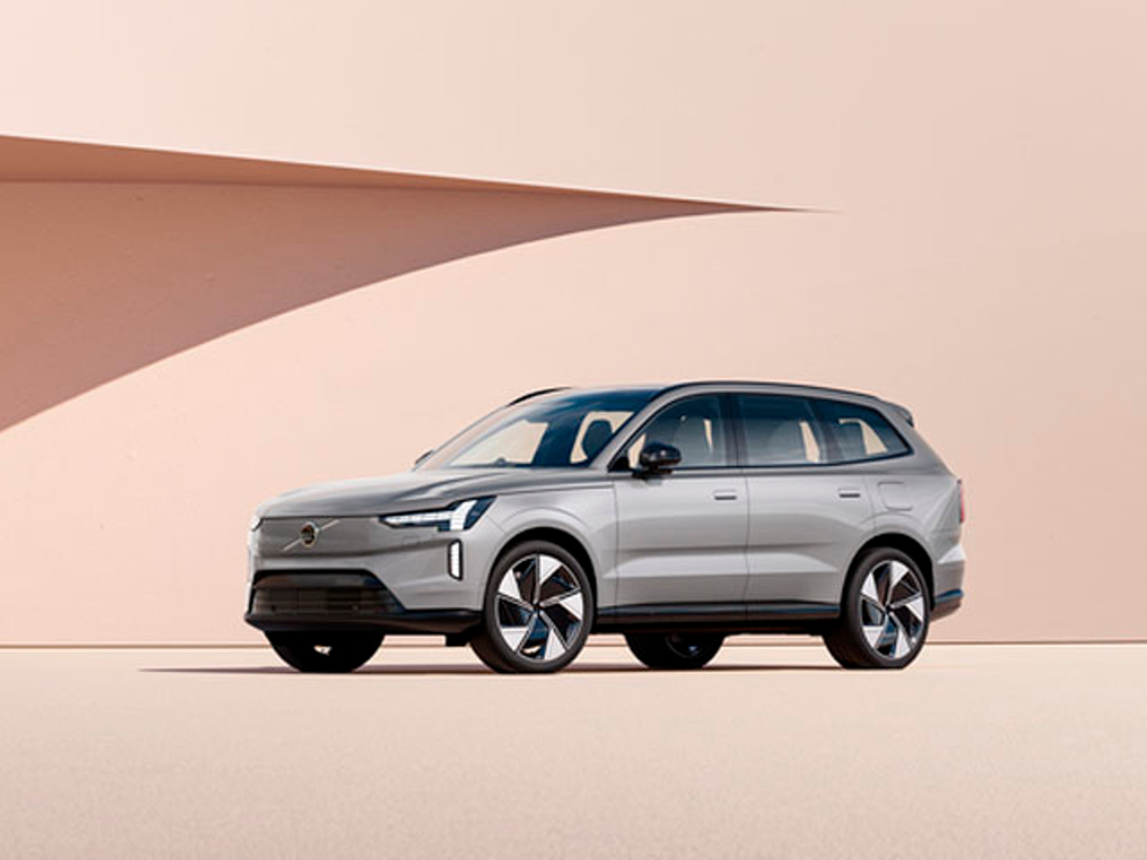 Volvo EX90 vista lateral color gris metálico