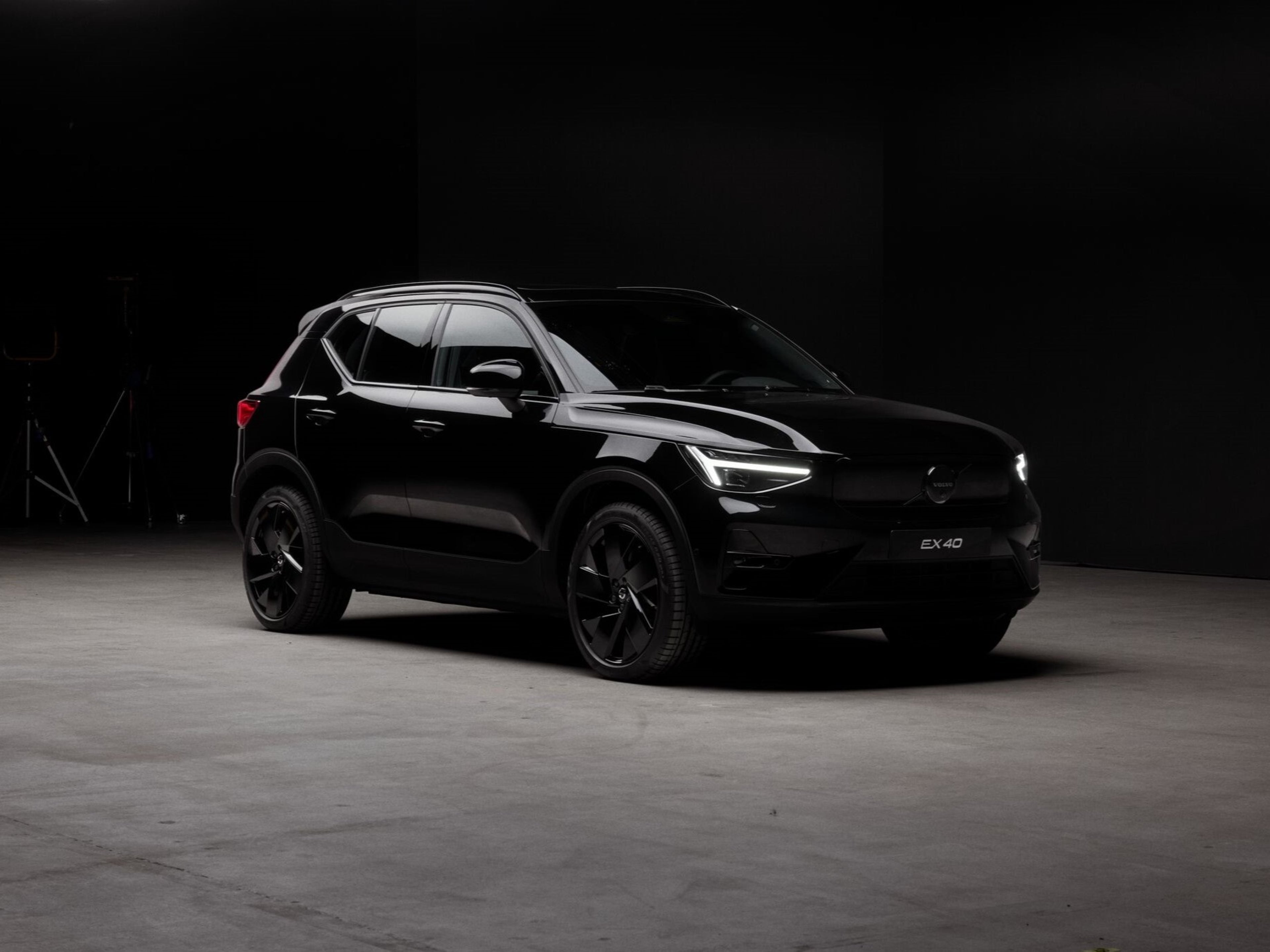 Volvo EX40 Black Edition at an angle