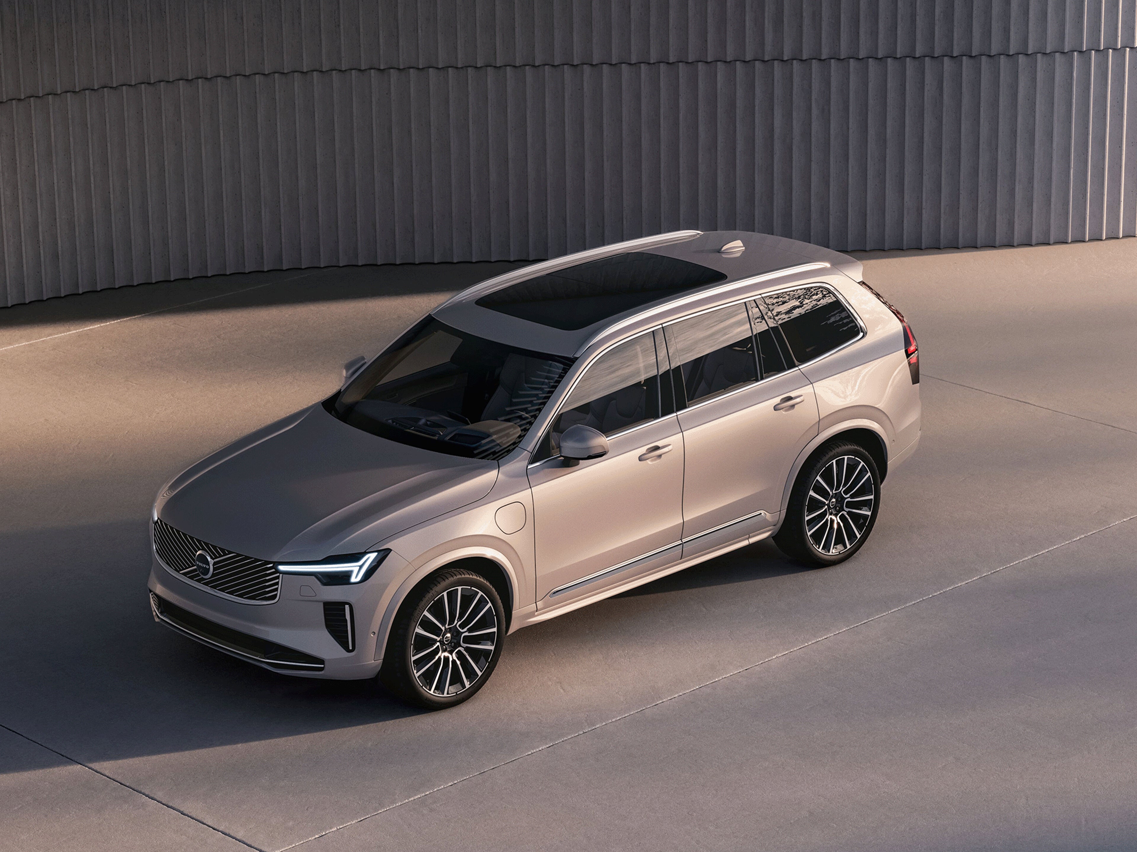 Ein Volvo XC90 Plug-in Hybrid.