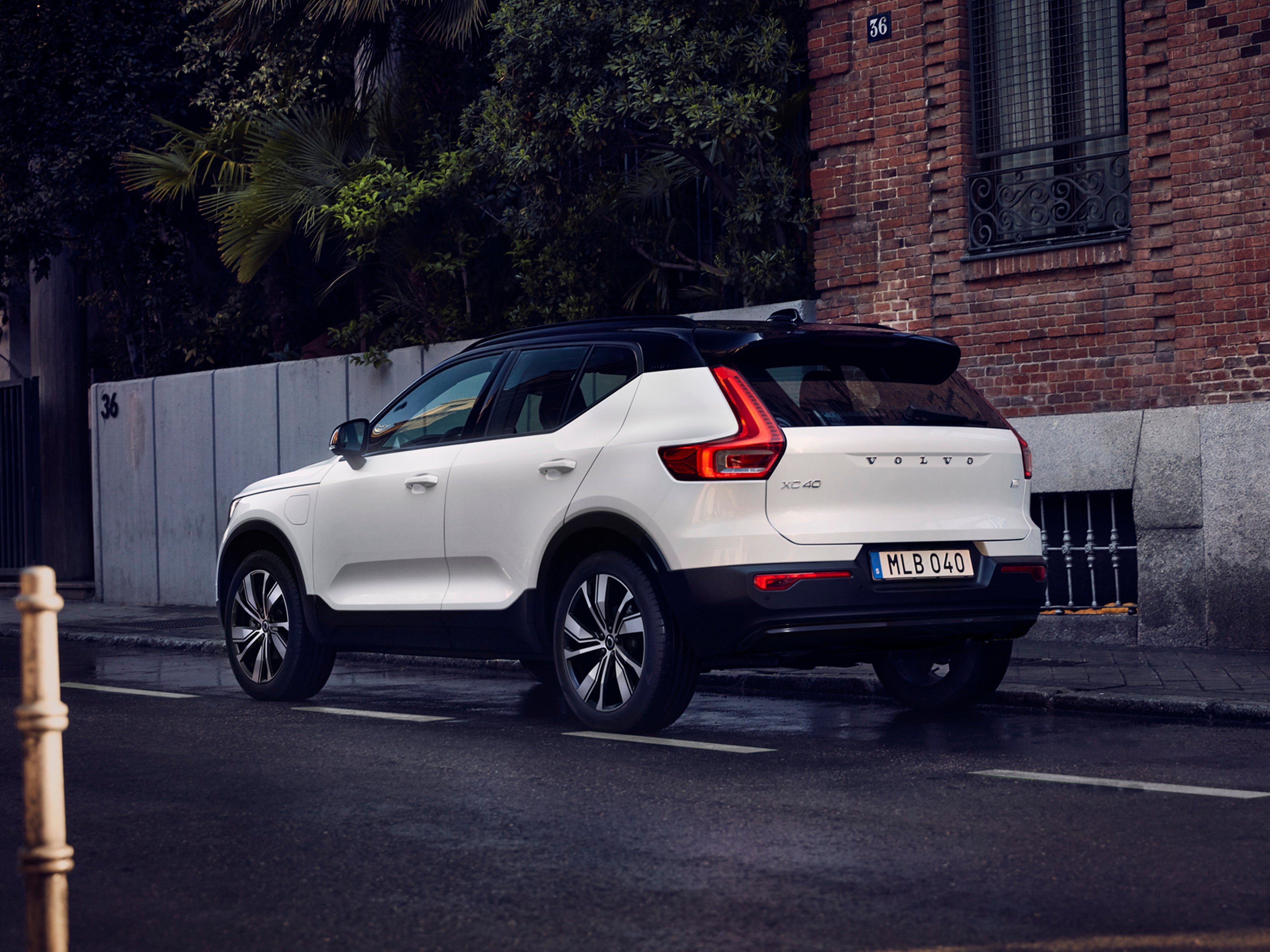 Volvo XC40 en color blanco.