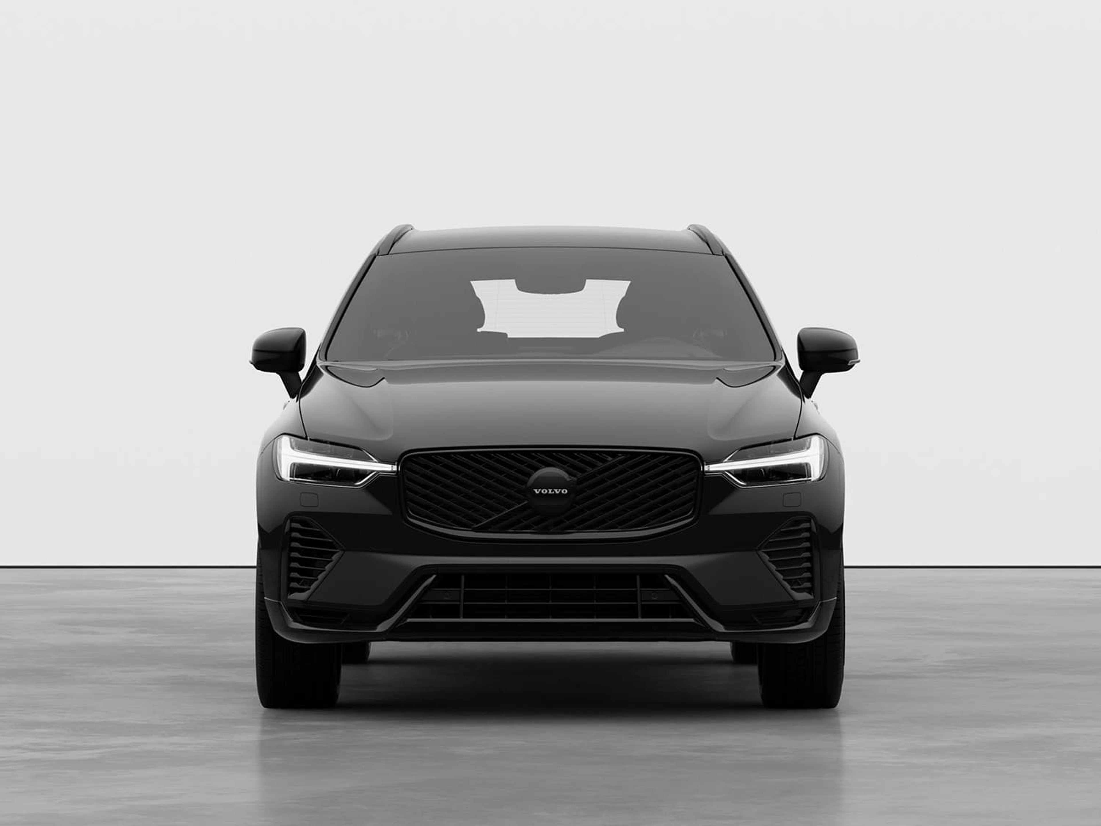 Voorkant van een zwarte Volvo XC60 Black Edition