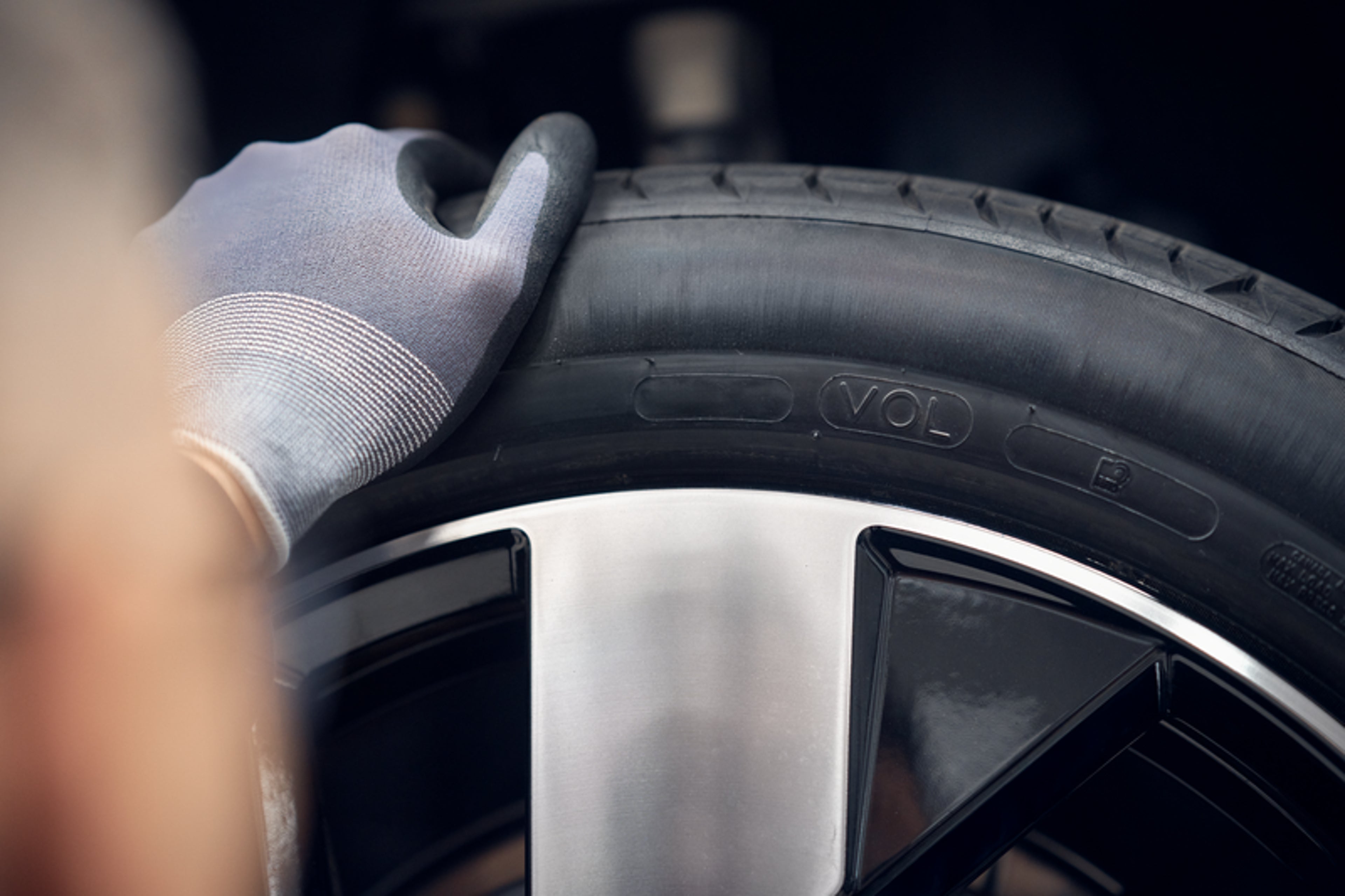 Kerék közelről Volvo márkaszervizben