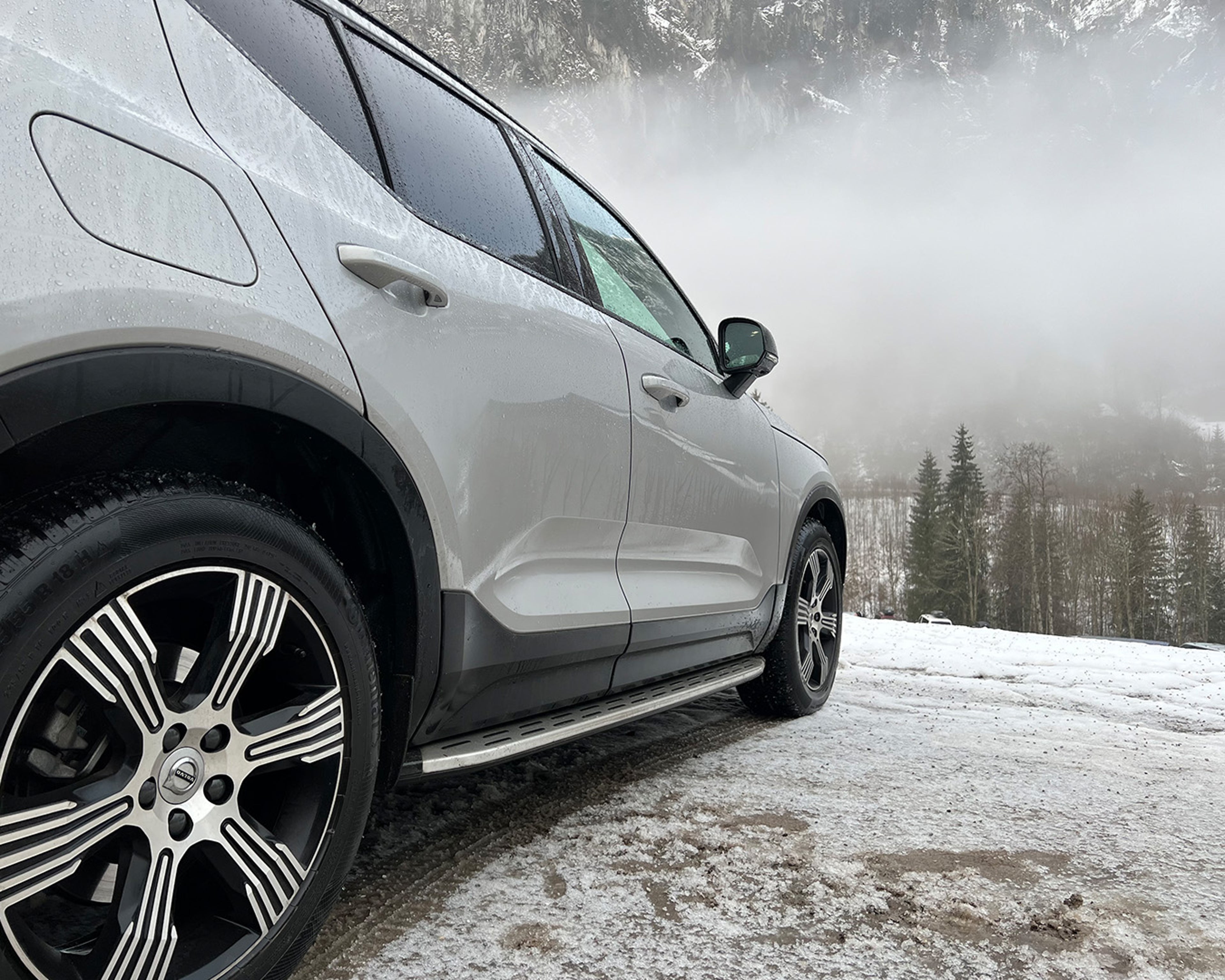 Volvo XC40 progi boczne