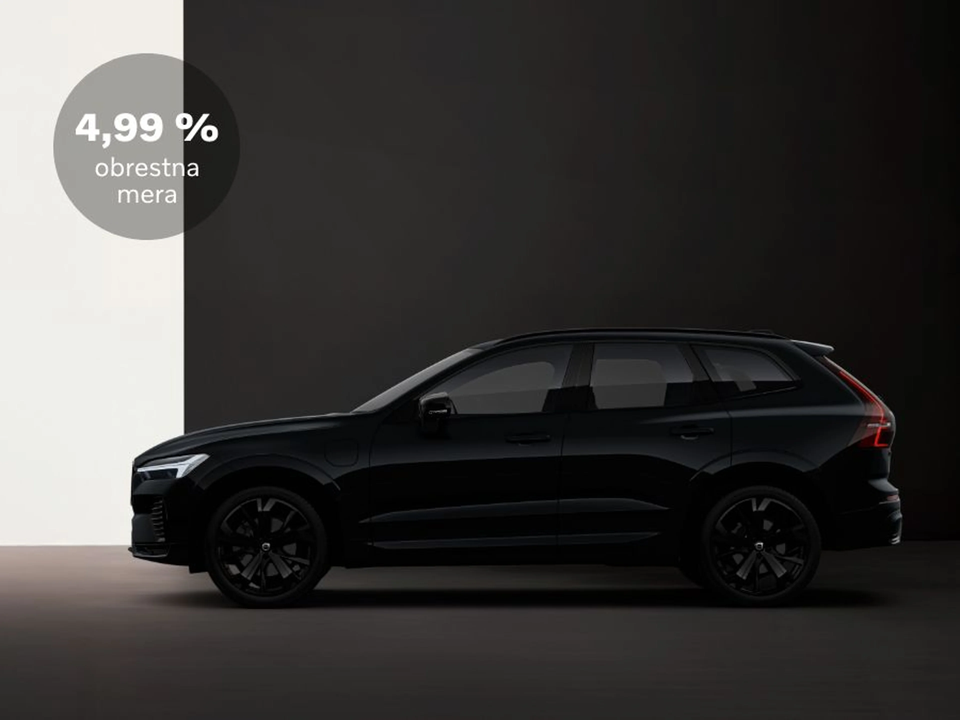 Volvo XC60 PHEV Black Edition s promocijsko obrestno mero 4,99 %.