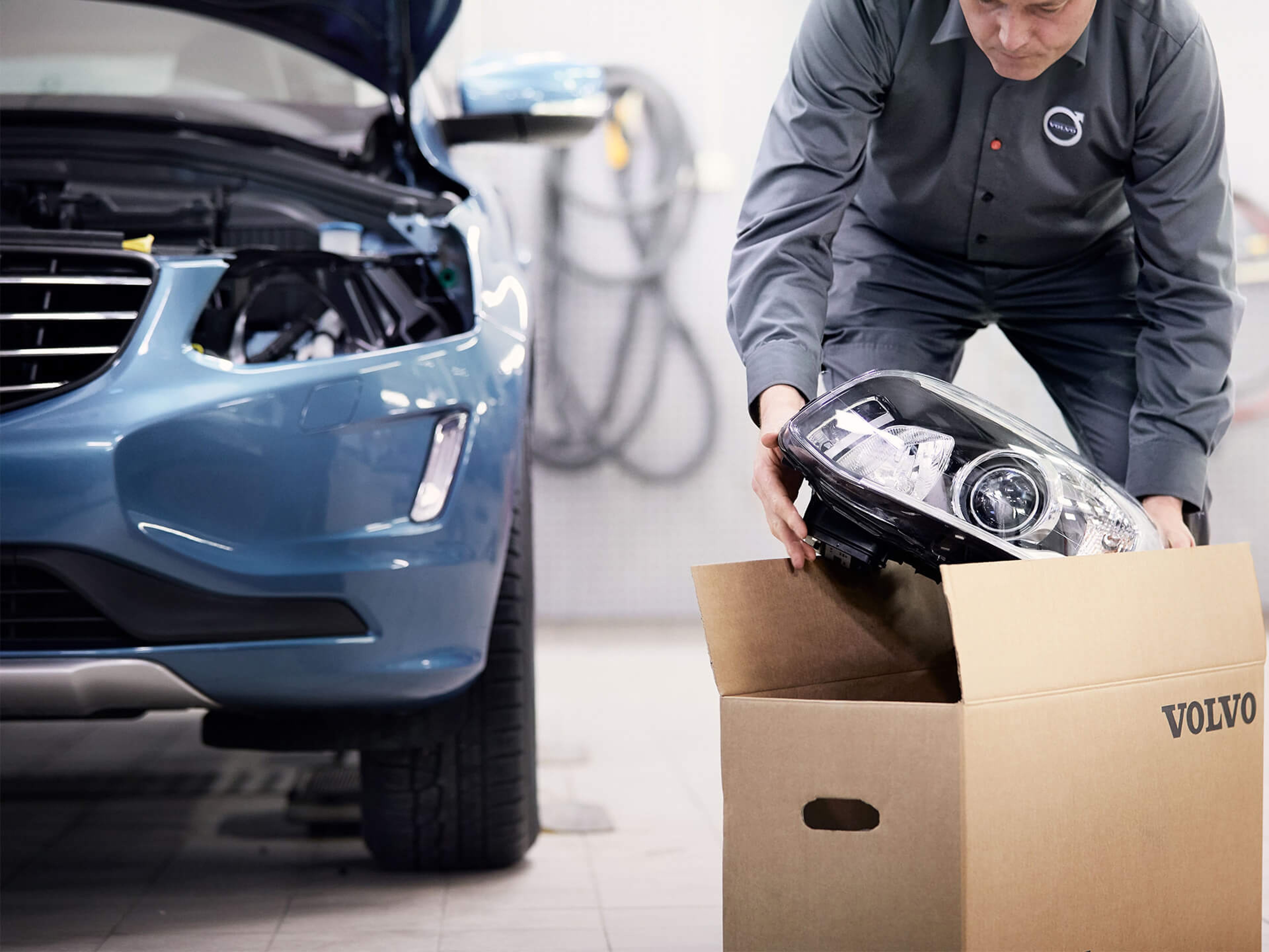 Volvo Original Ersatzteil in einer Volvo Werkstatt