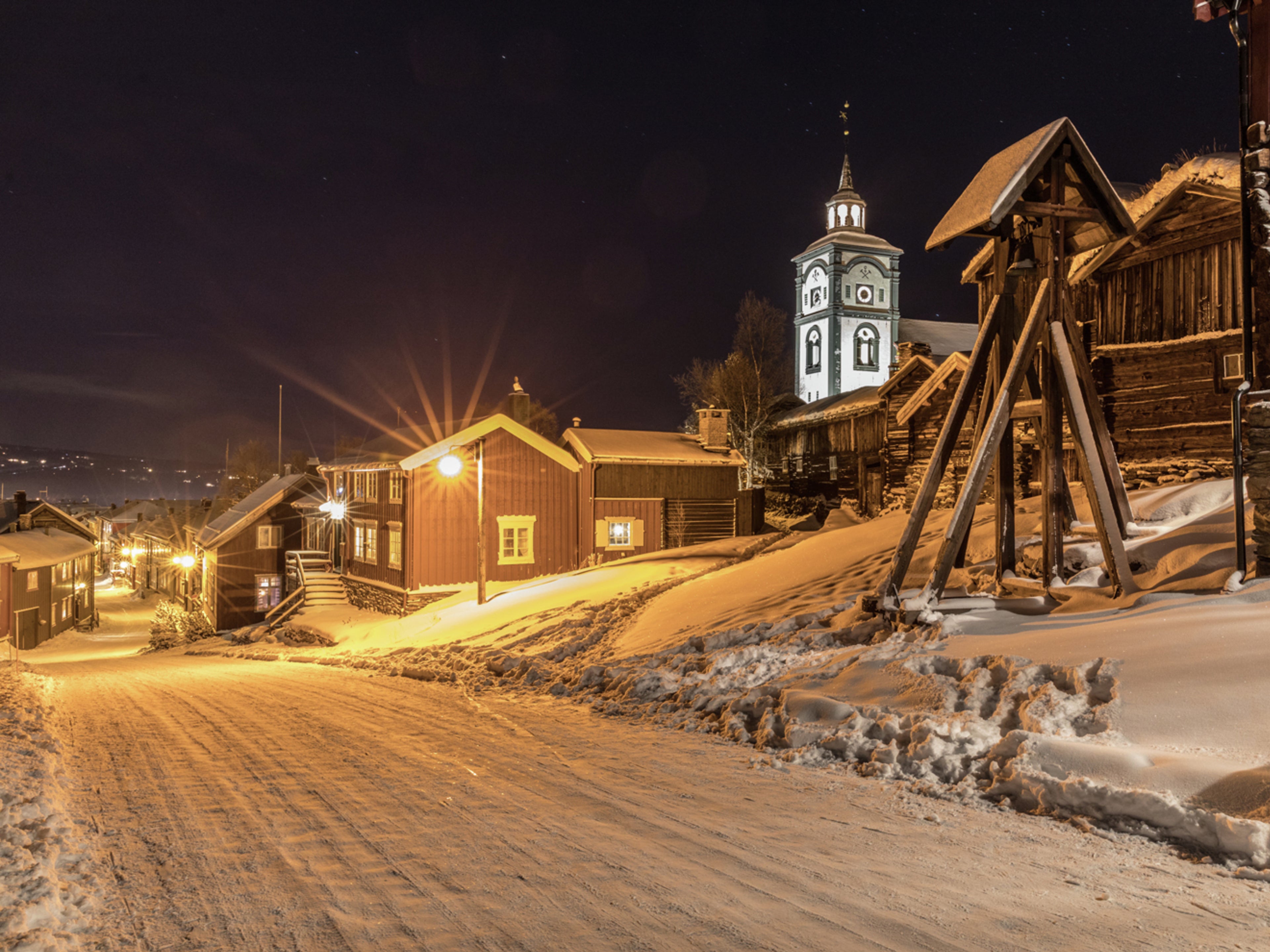 Snødekket Berstadens kirke