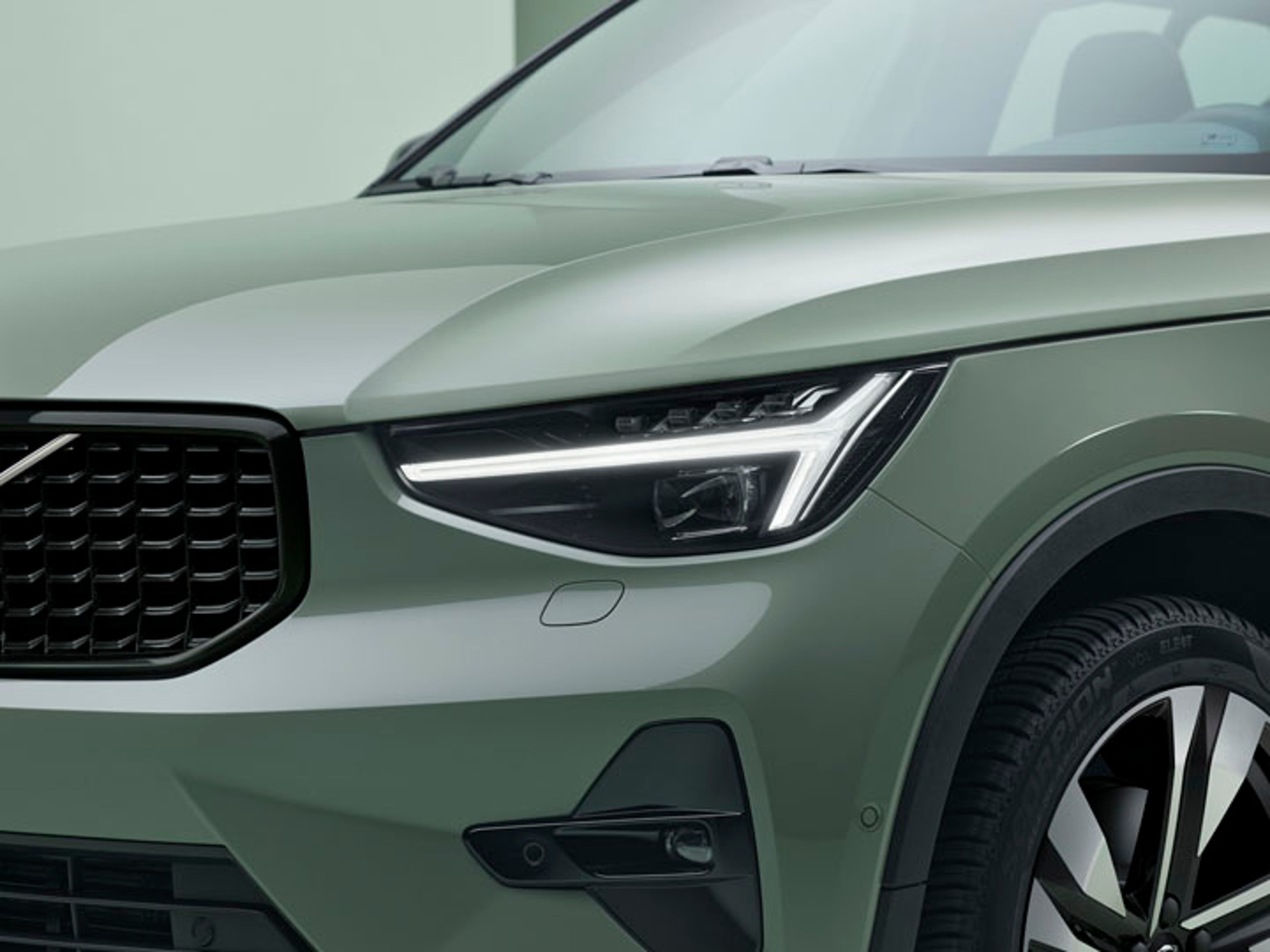 Volvo XC40 faros LED