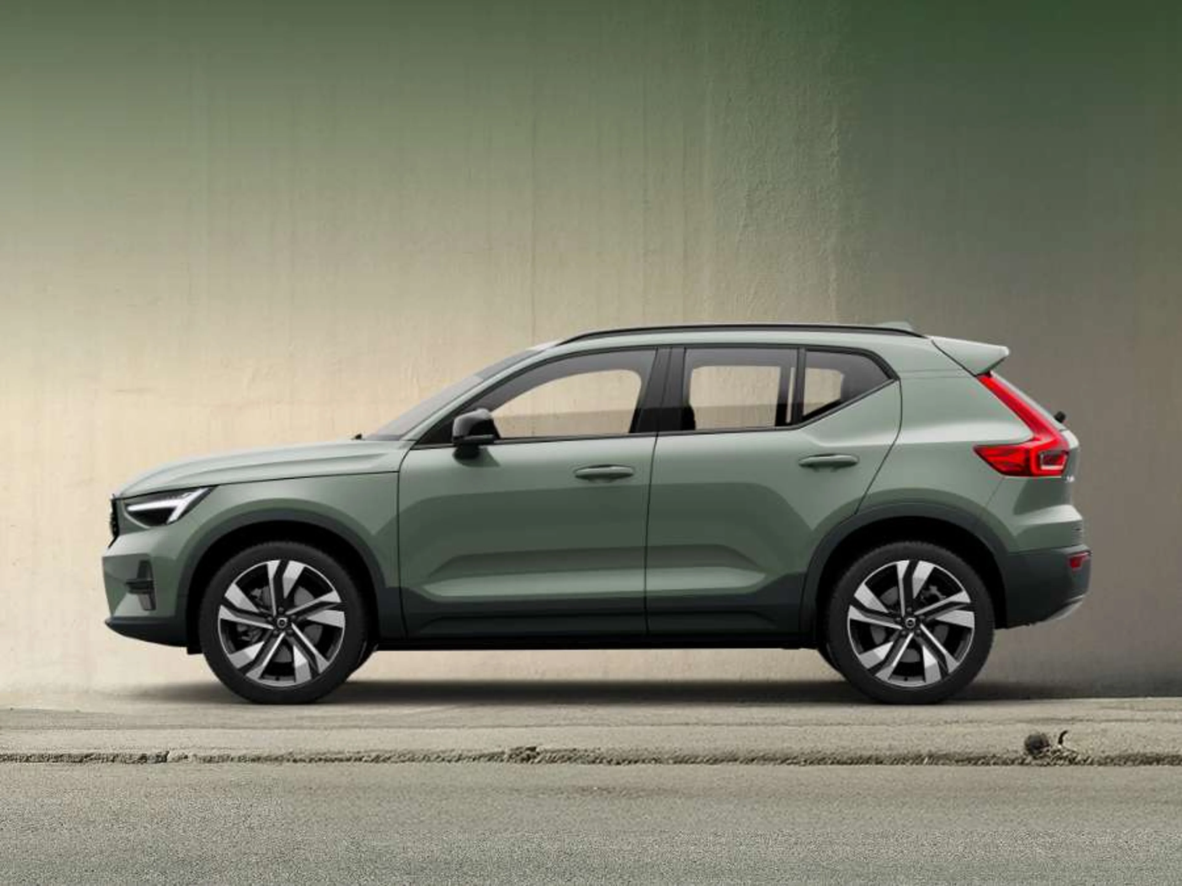xc40 in green color with green background
